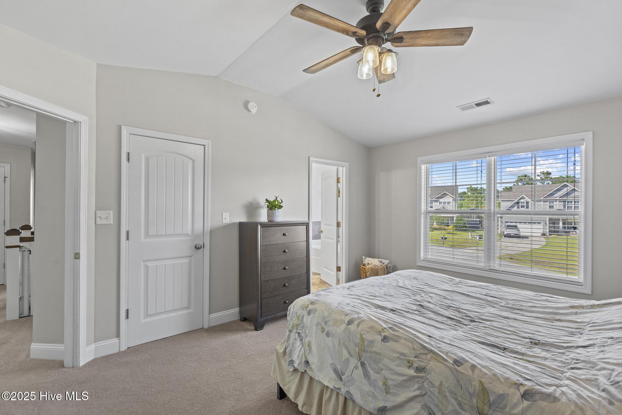 227 Admiral Court Property Photo 27
