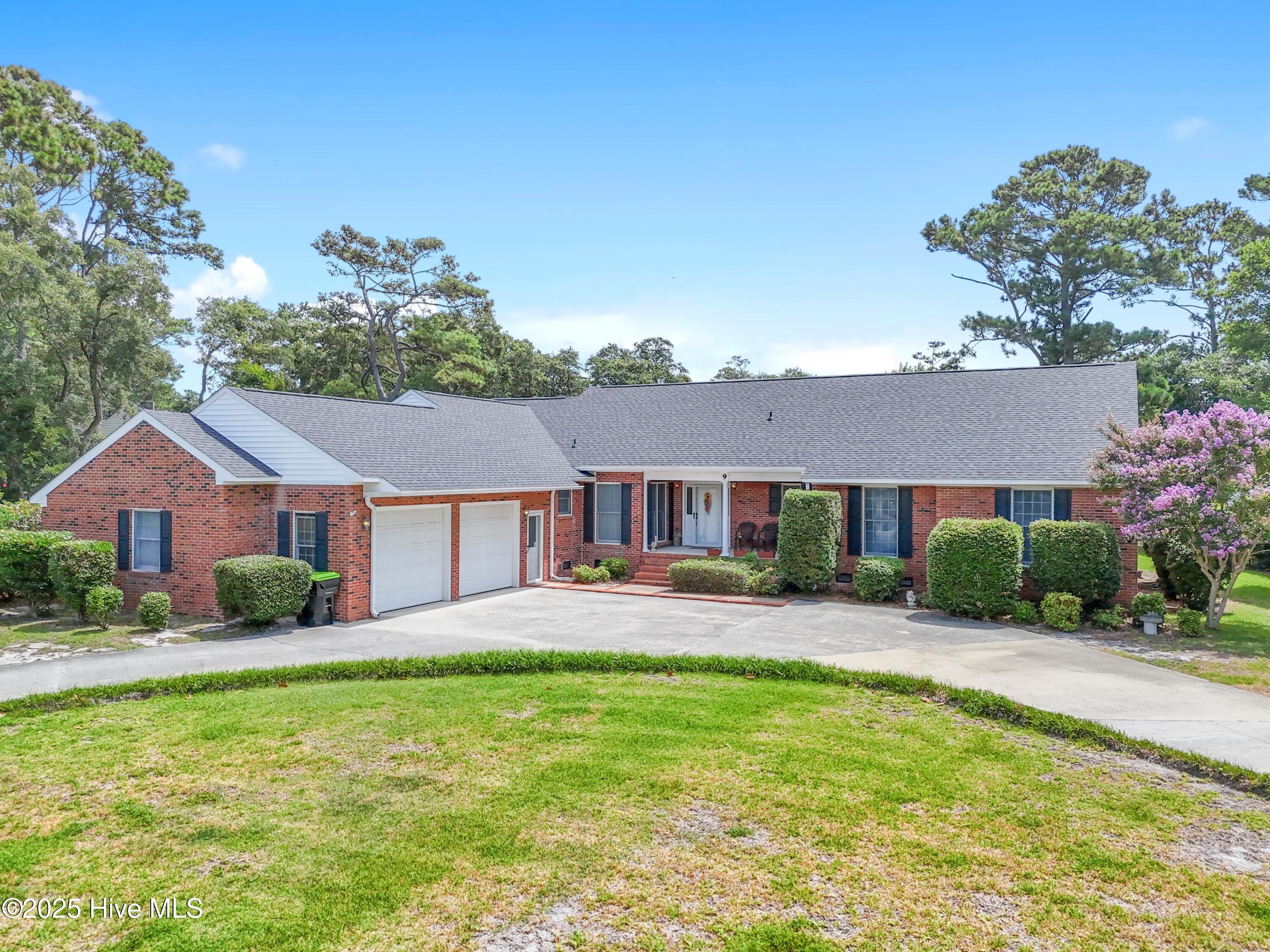 9 Quail Hollow Drive Property Photo 4