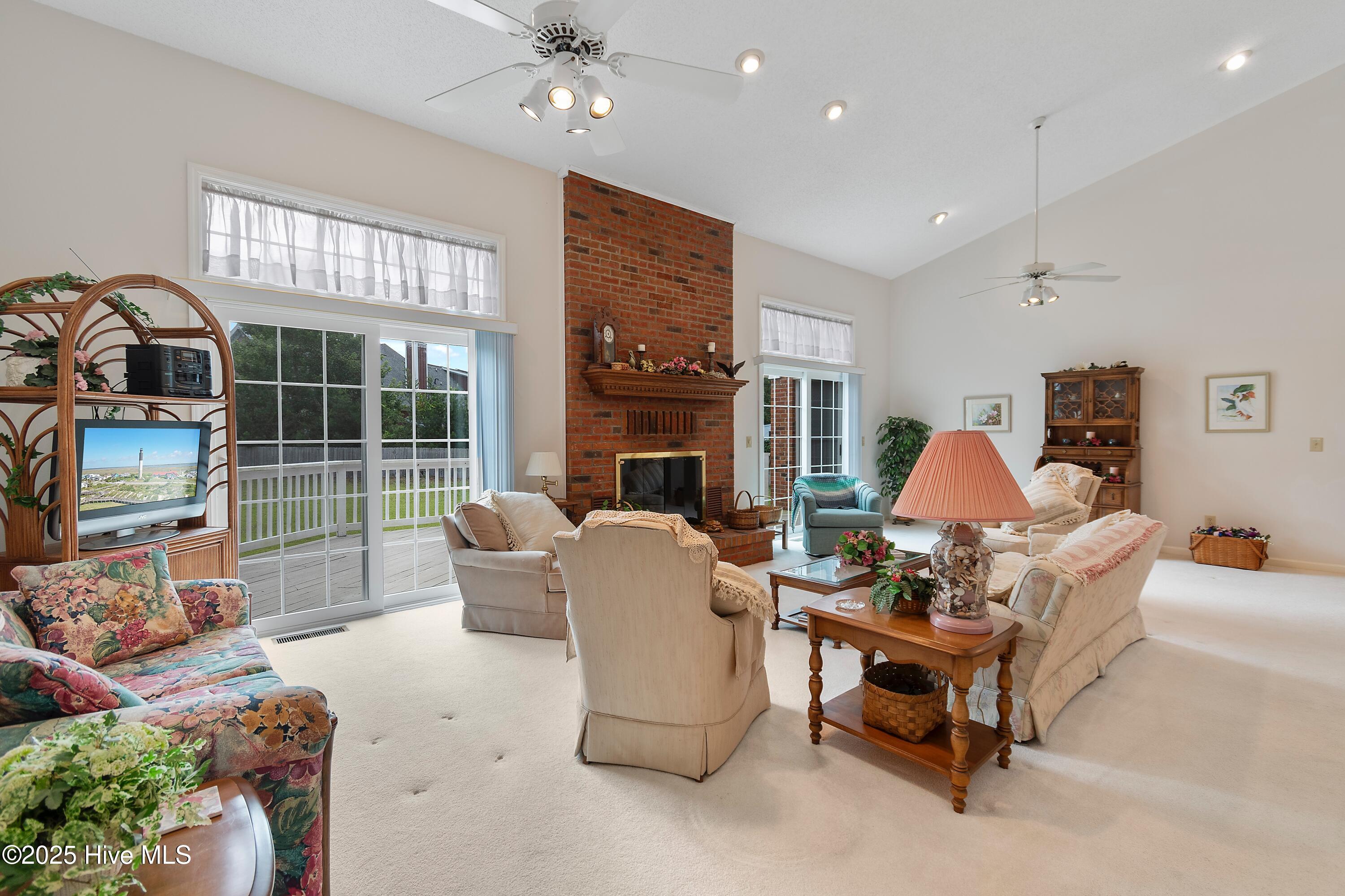 9 Quail Hollow Drive Property Photo 22