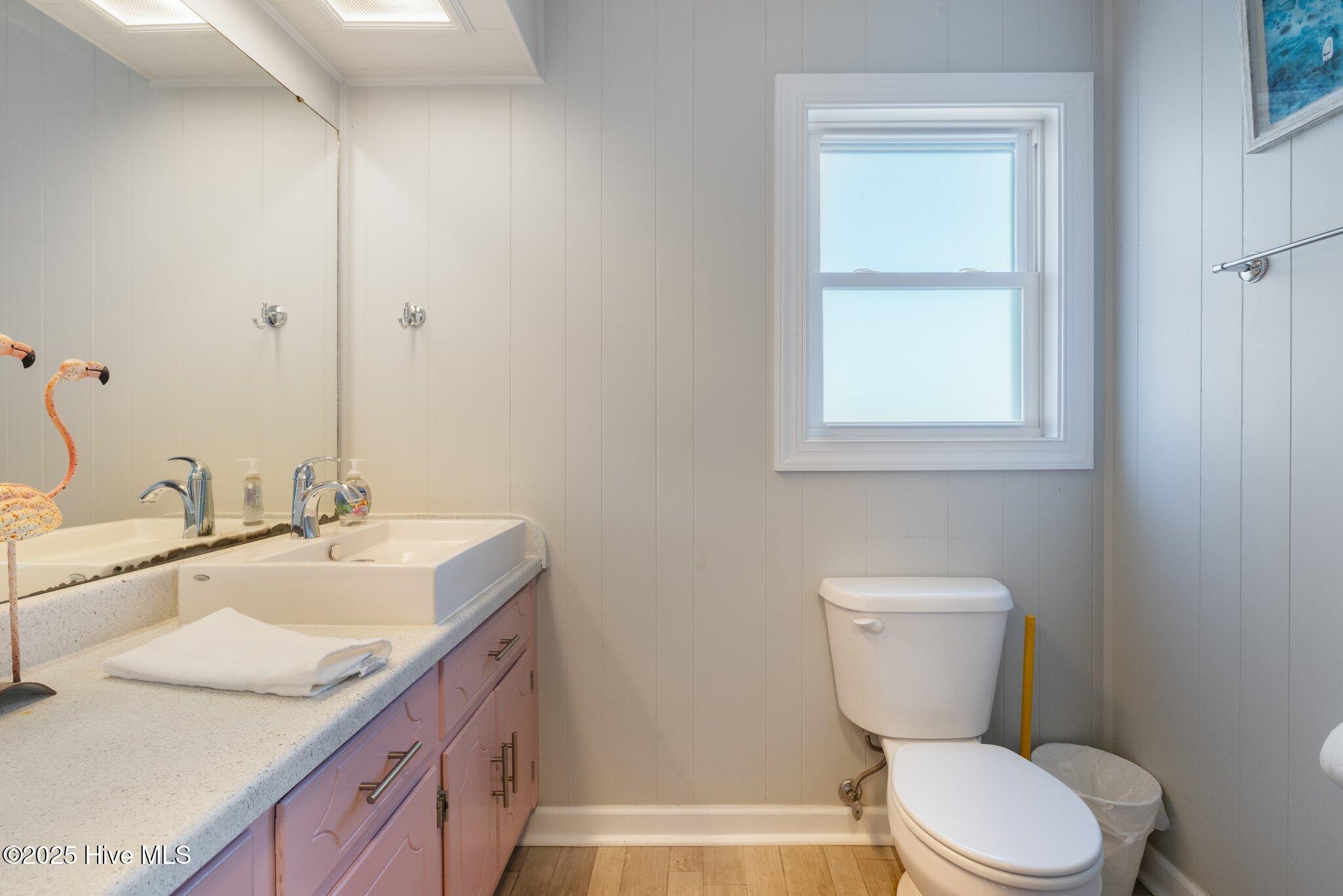 202 E Arch Street Property Photo 15