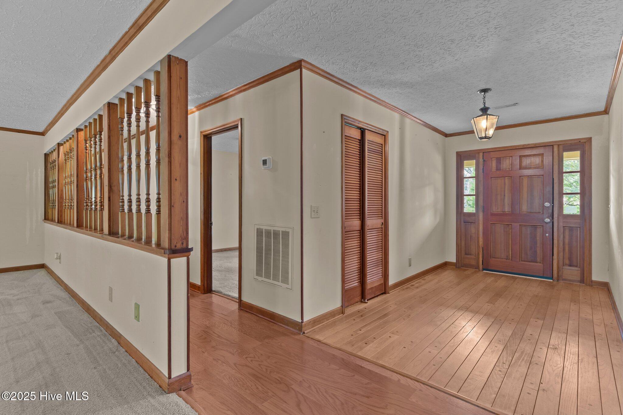 302 Foxhall Court Property Photo 14