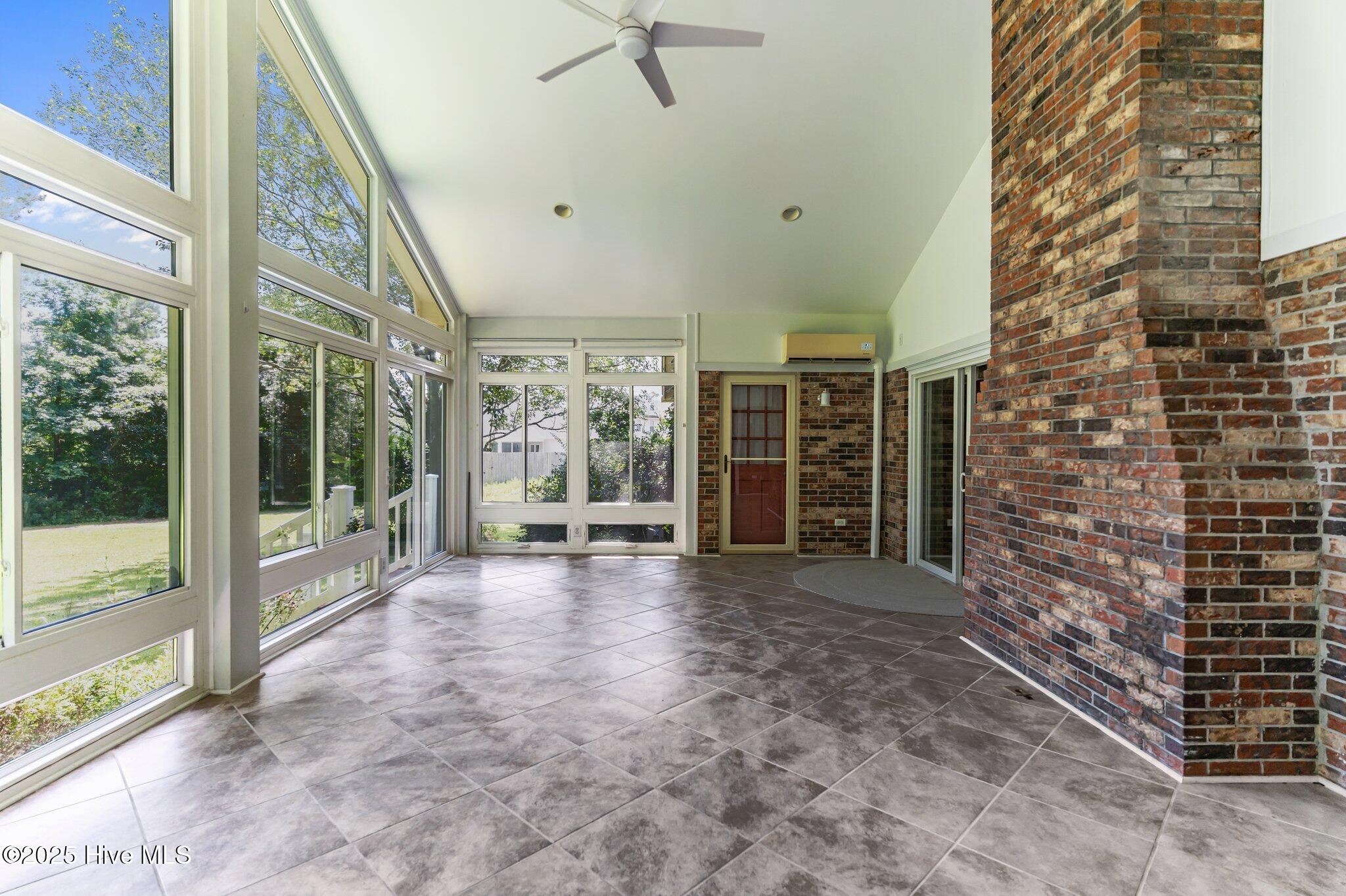 302 Foxhall Court Property Photo 20