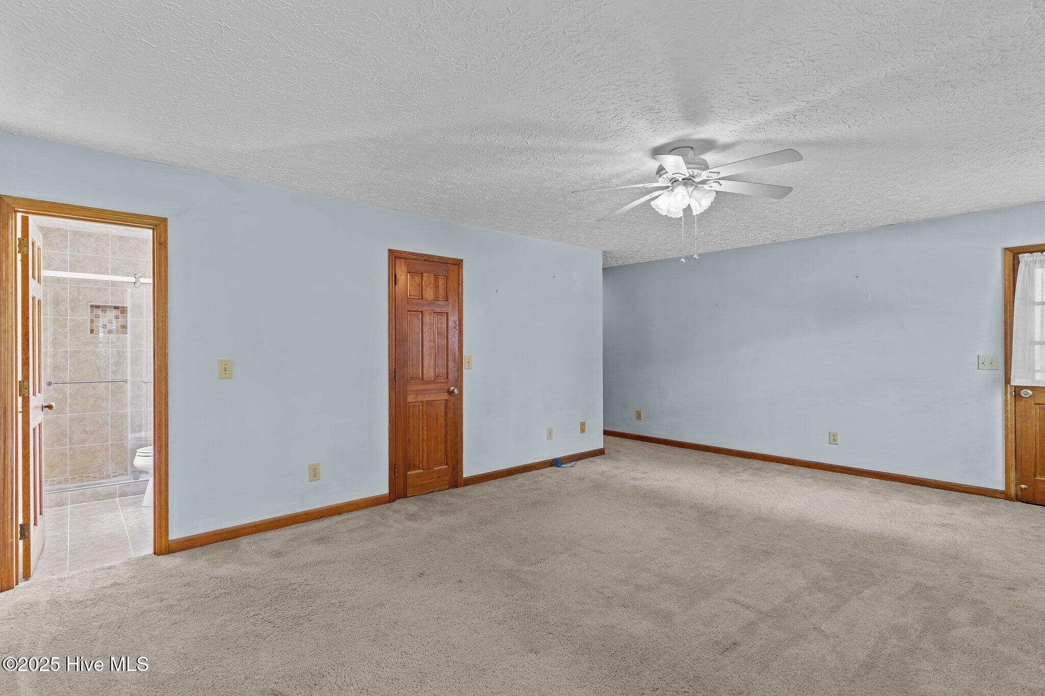 302 Foxhall Court Property Photo 37