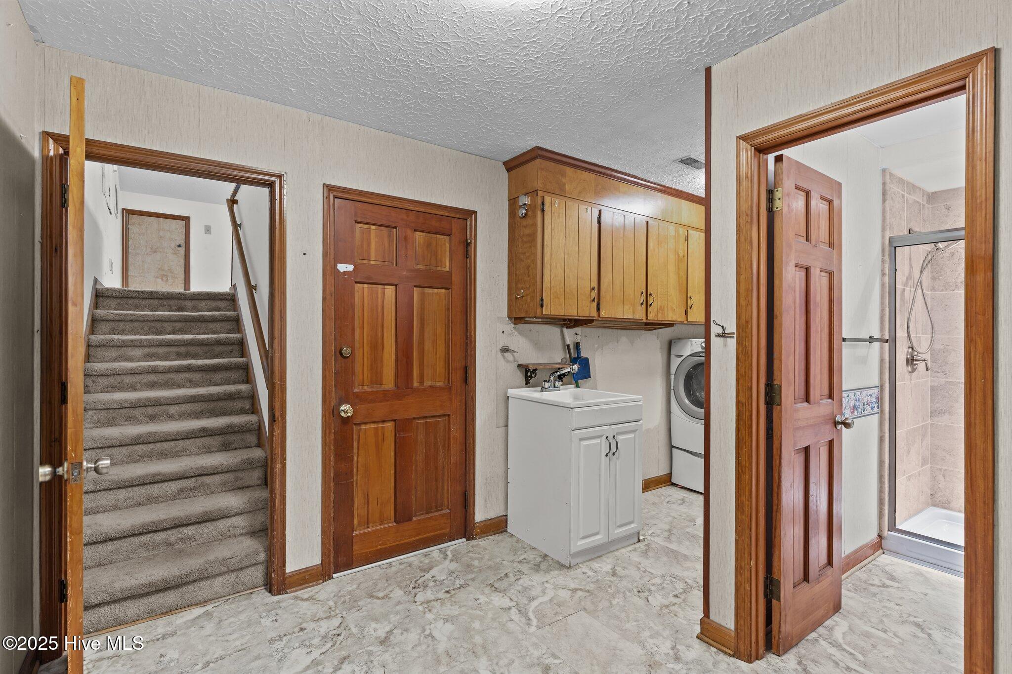 302 Foxhall Court Property Photo 42