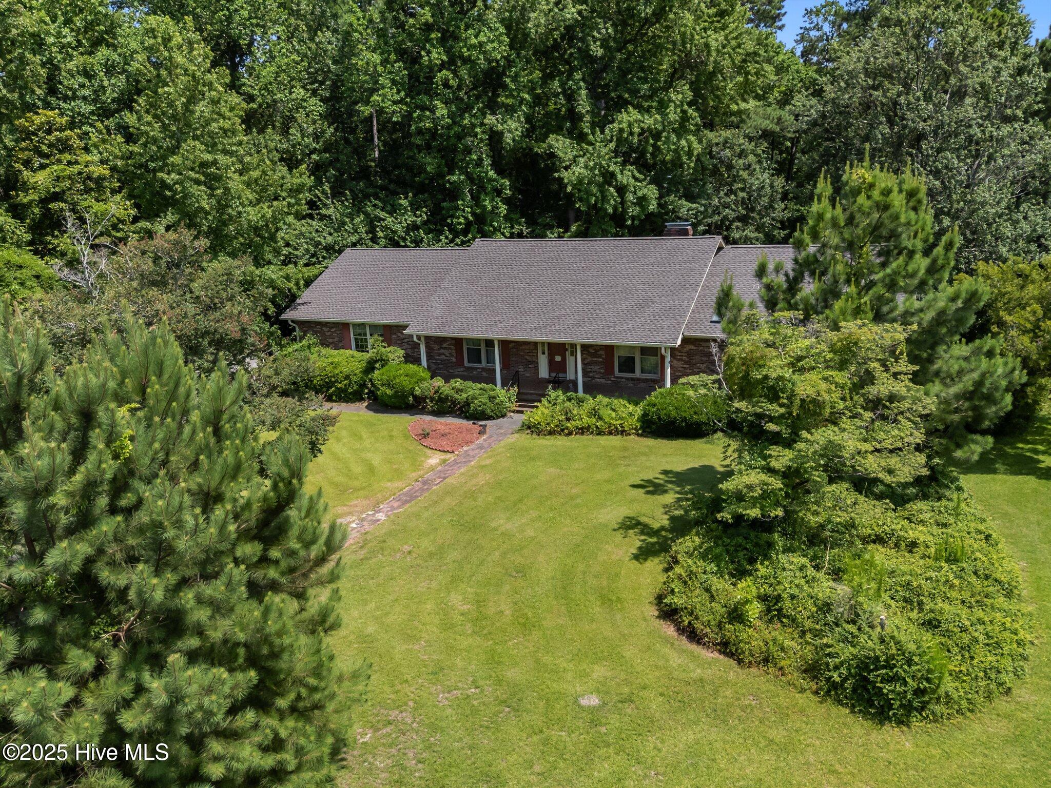302 Foxhall Court Property Photo 45