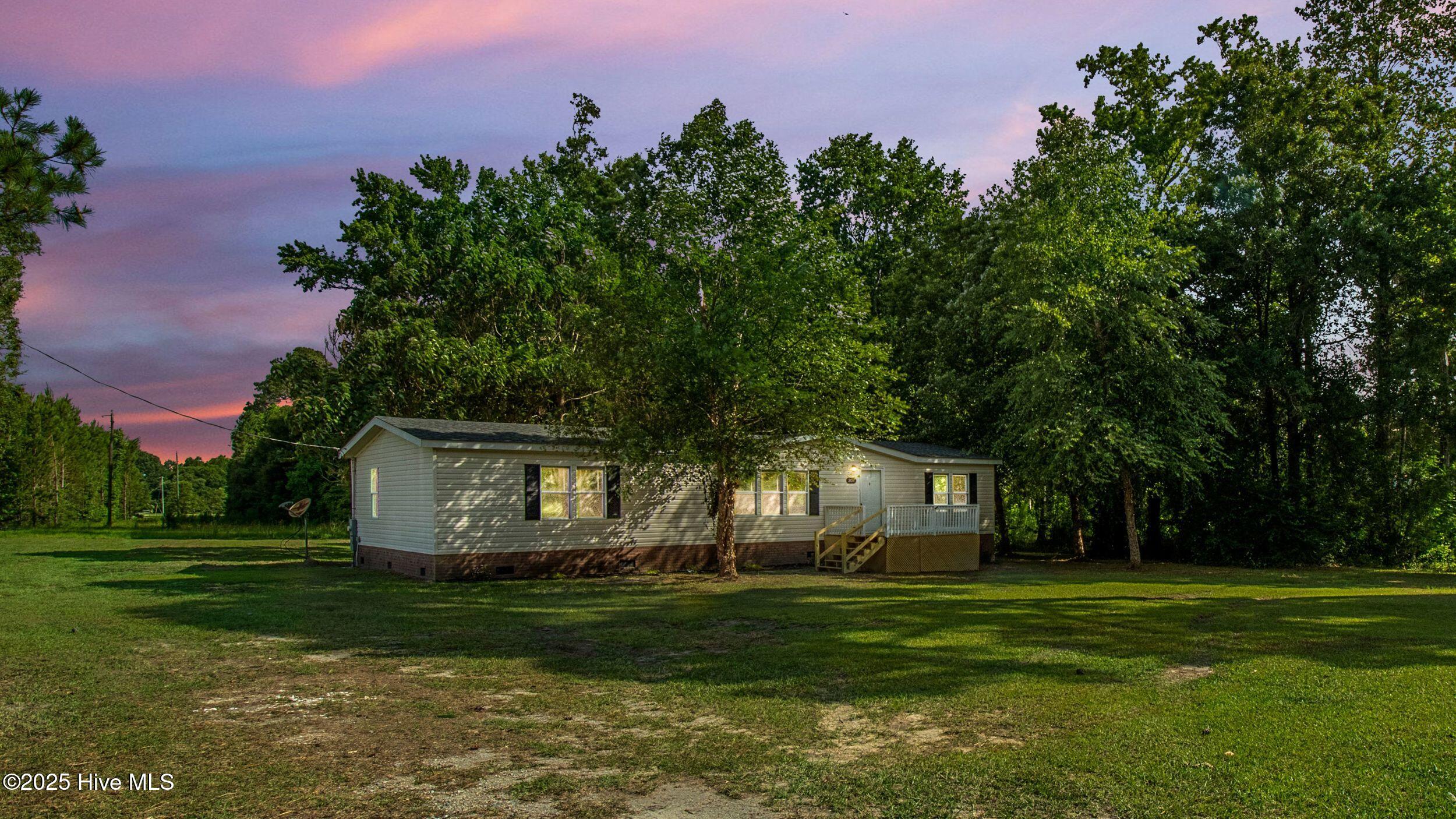 2126 Malpass Corner Road Property Photo 2