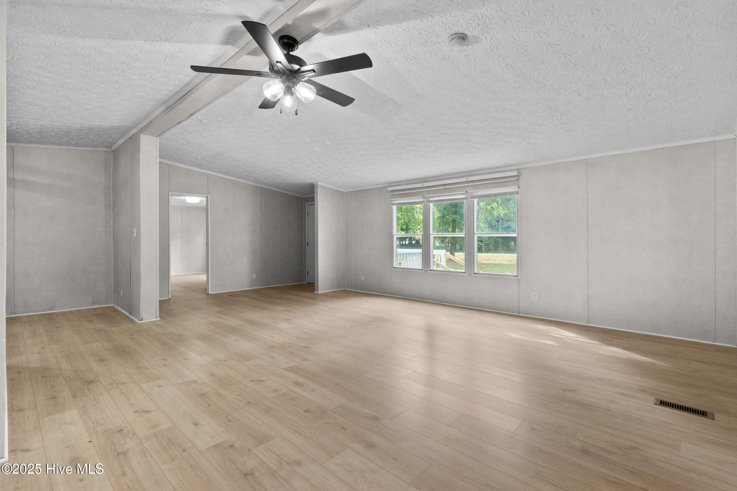 2126 Malpass Corner Road Property Photo 9
