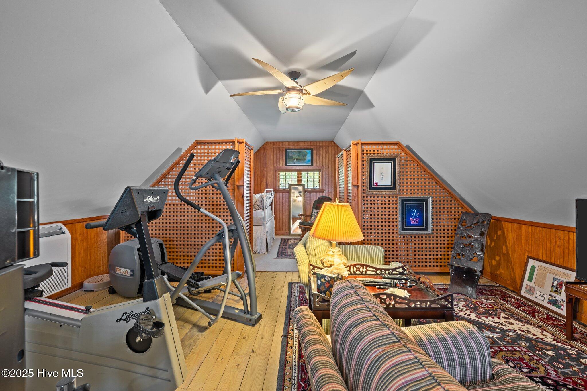 502 South Avenue Property Photo 32