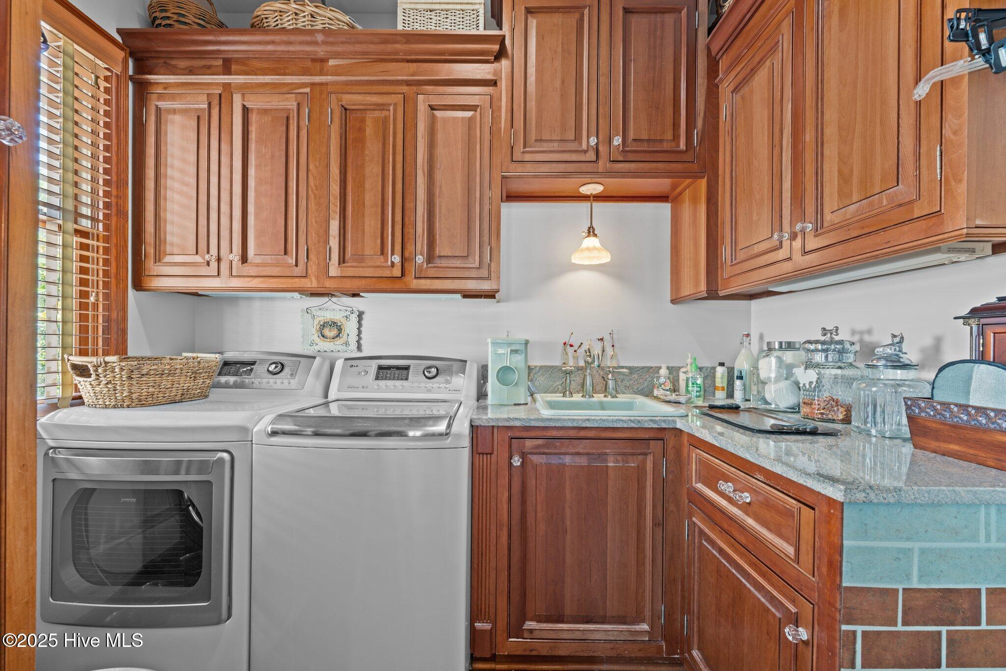 502 South Avenue Property Photo 35