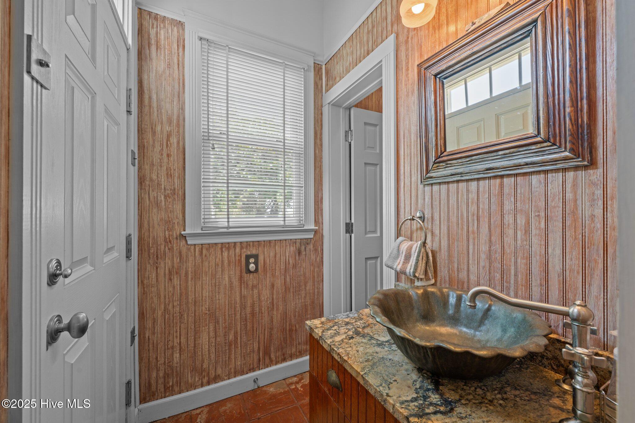502 South Avenue Property Photo 45