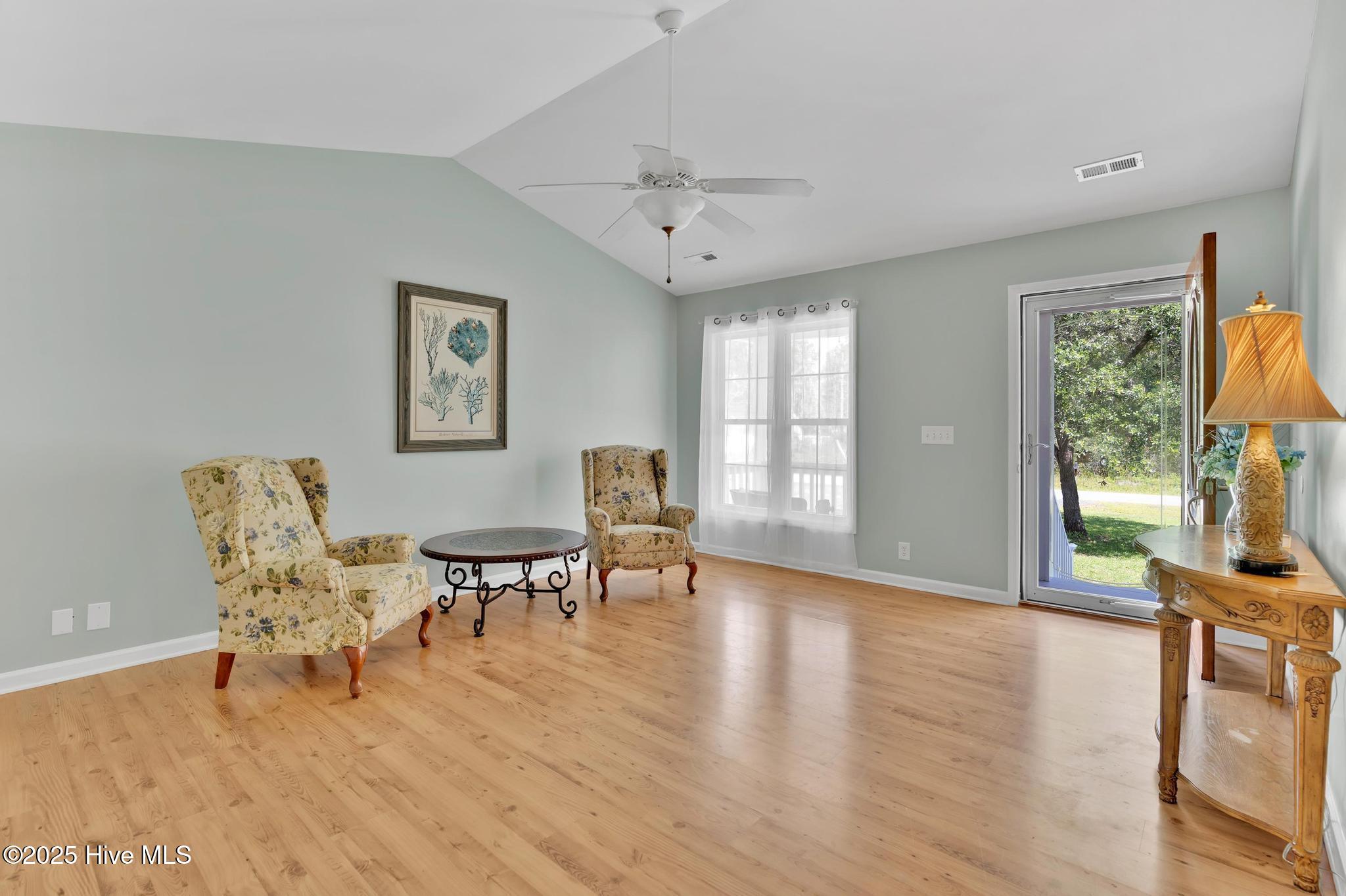 448 Edgewood Road Property Photo 9