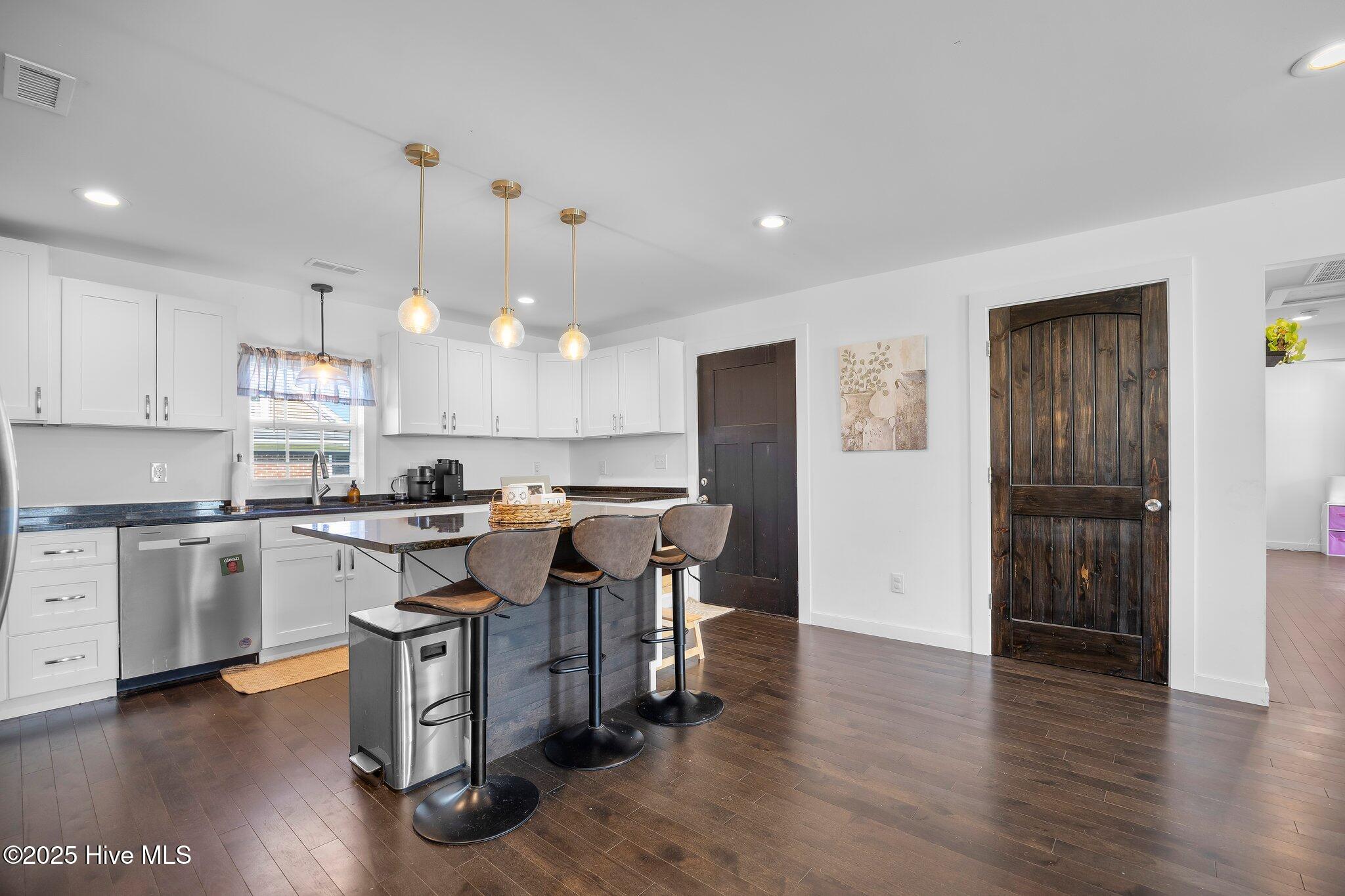 253 Wickham Road Property Photo 16