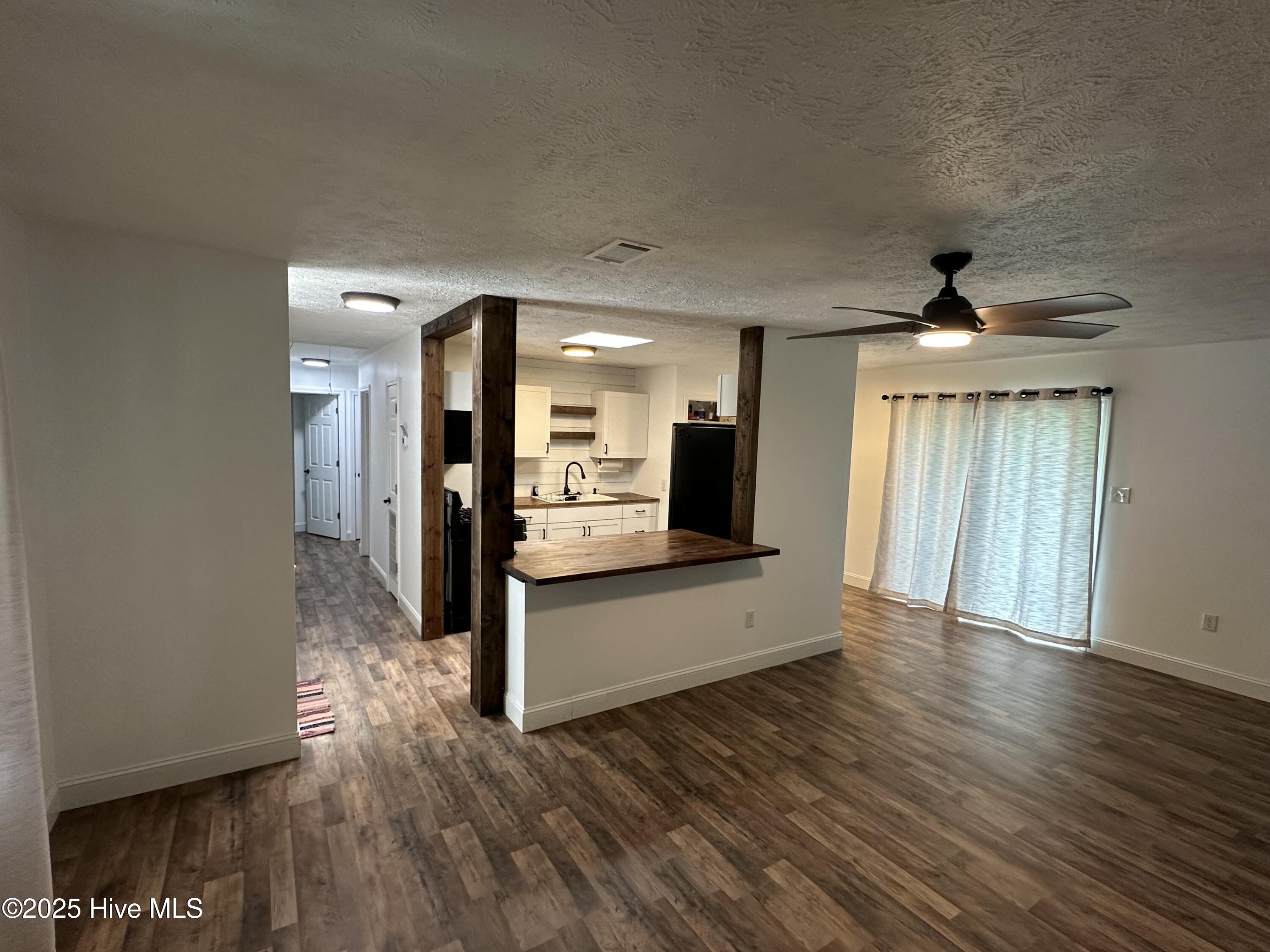 802 Glenn Street Property Photo 10