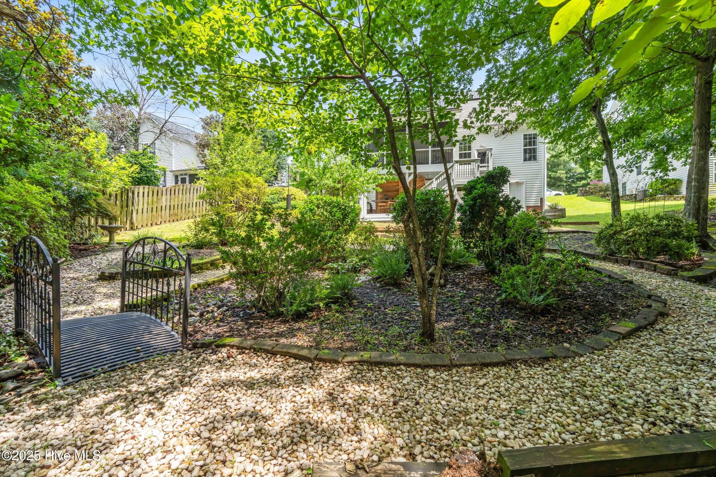 309 Holly Thorn Trace Property Photo 58