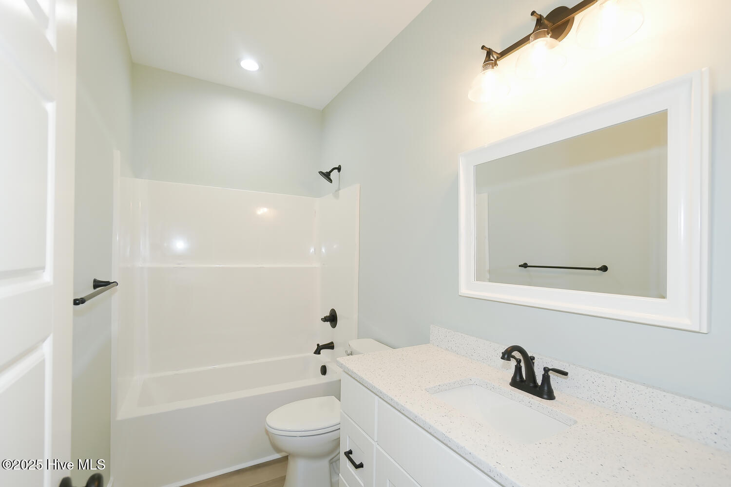 104 Ne 52nd Street Property Photo 14