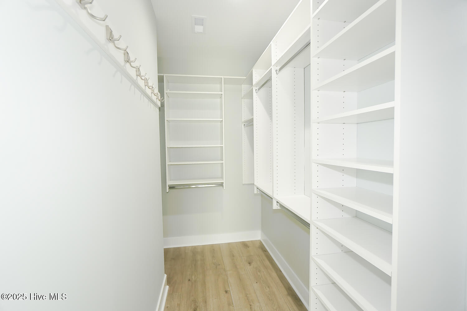 104 Ne 52nd Street Property Photo 18