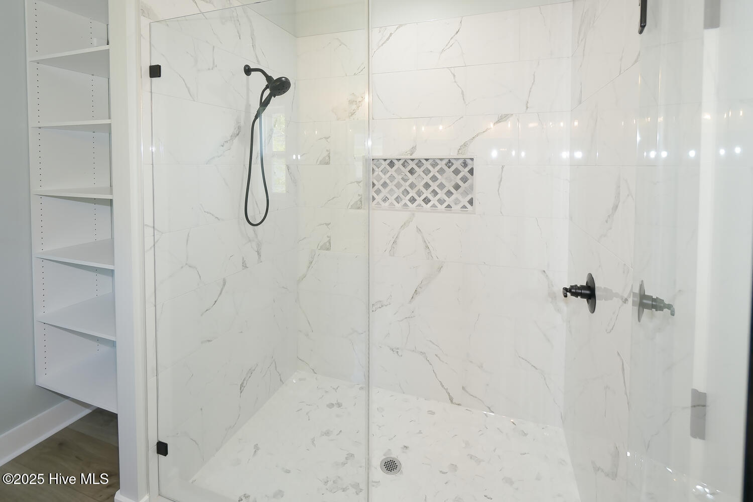 104 Ne 52nd Street Property Photo 20