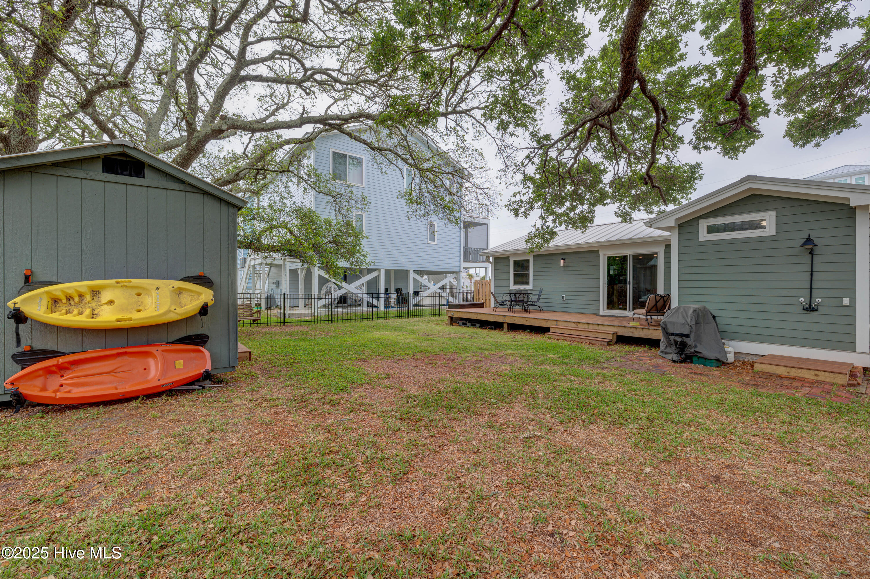 228 Florida Avenue Property Photo 28