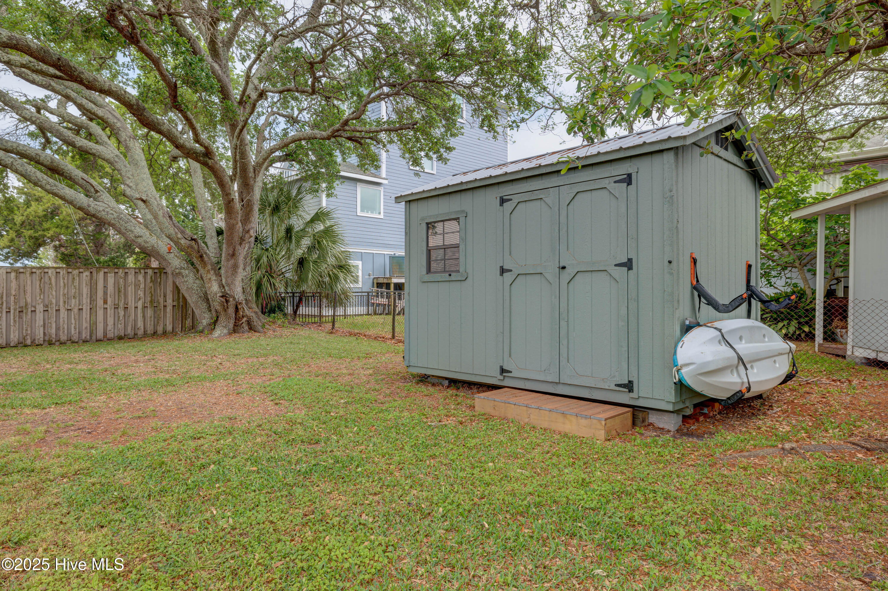 228 Florida Avenue Property Photo 32