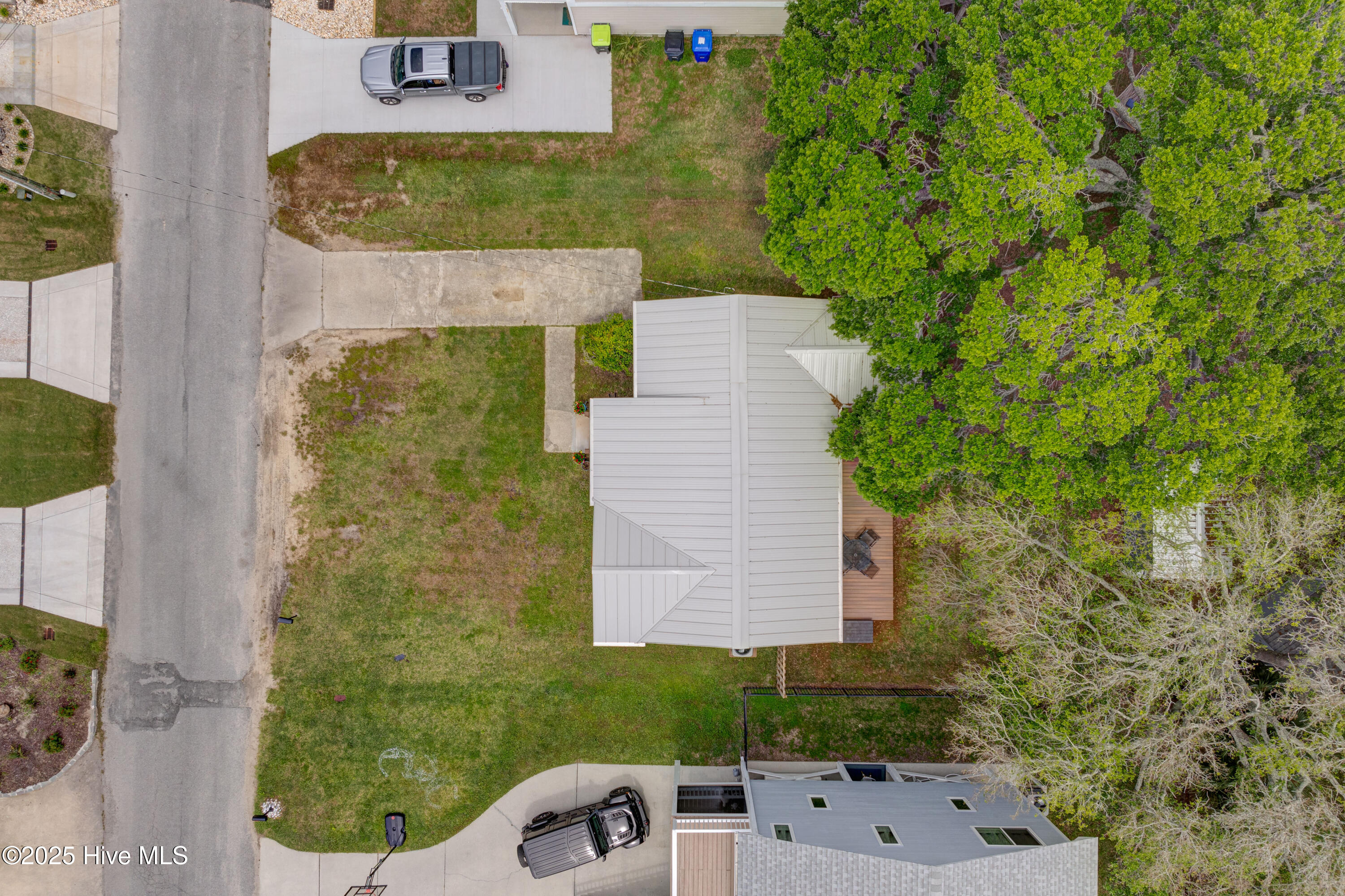228 Florida Avenue Property Photo 39