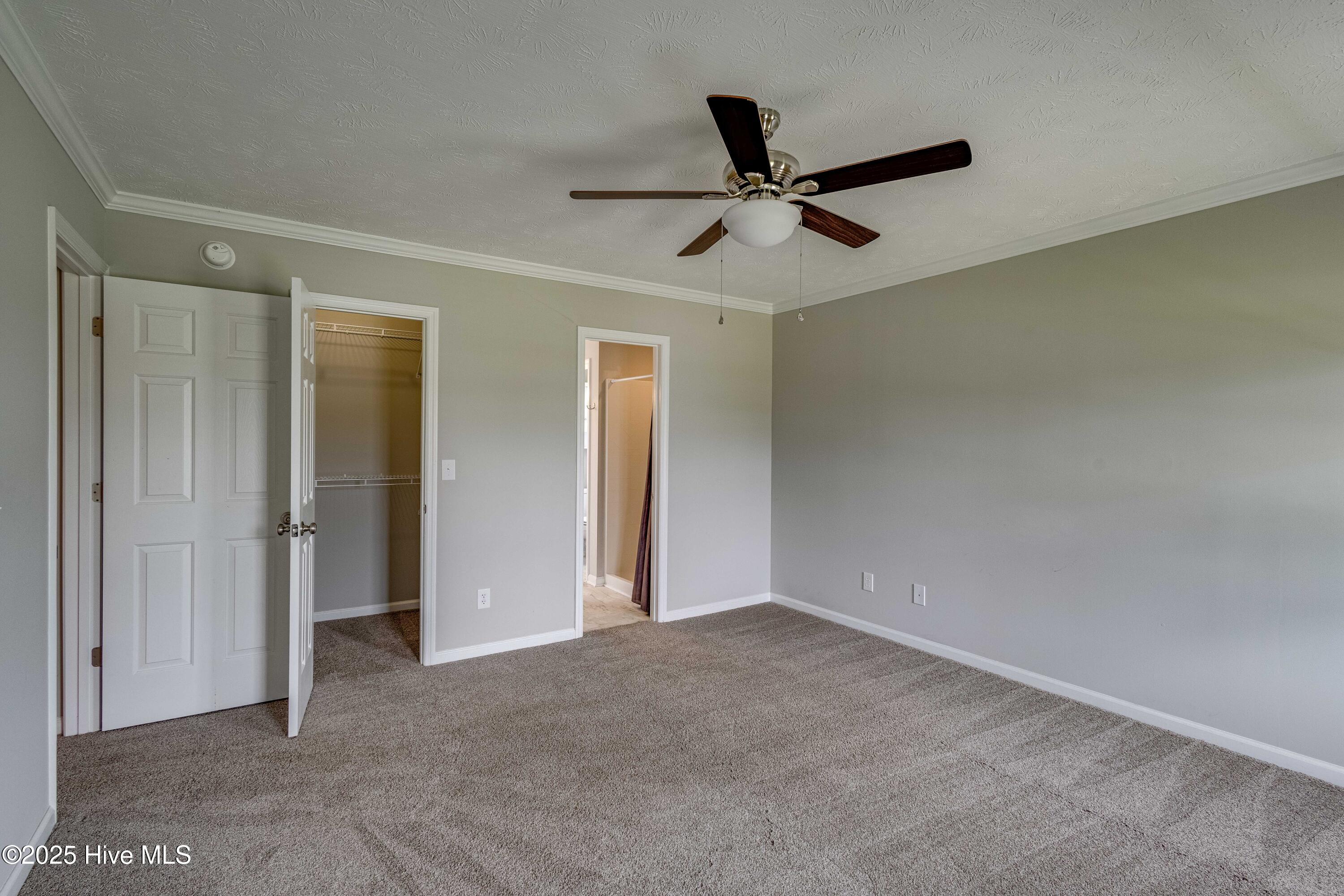 215 Rutherford Way Property Photo 17