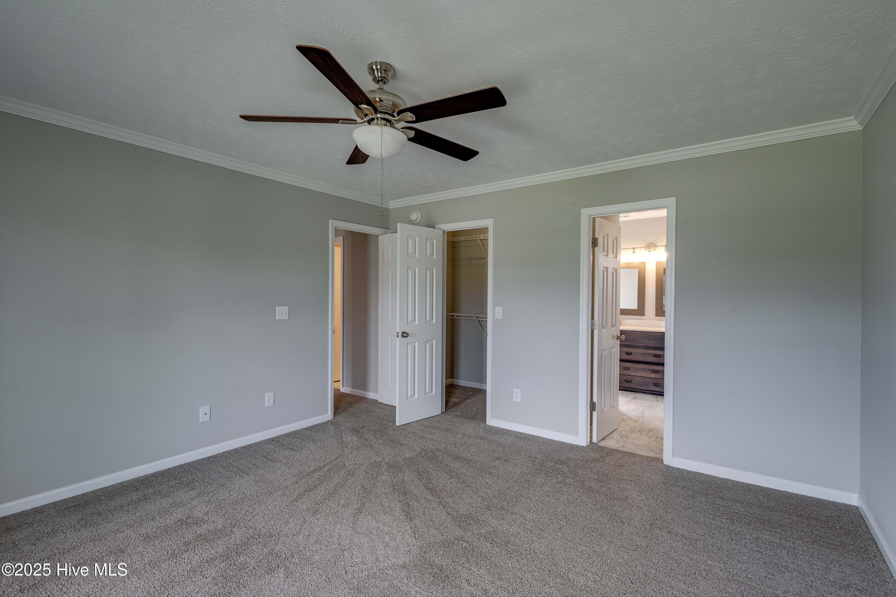 215 Rutherford Way Property Photo 18