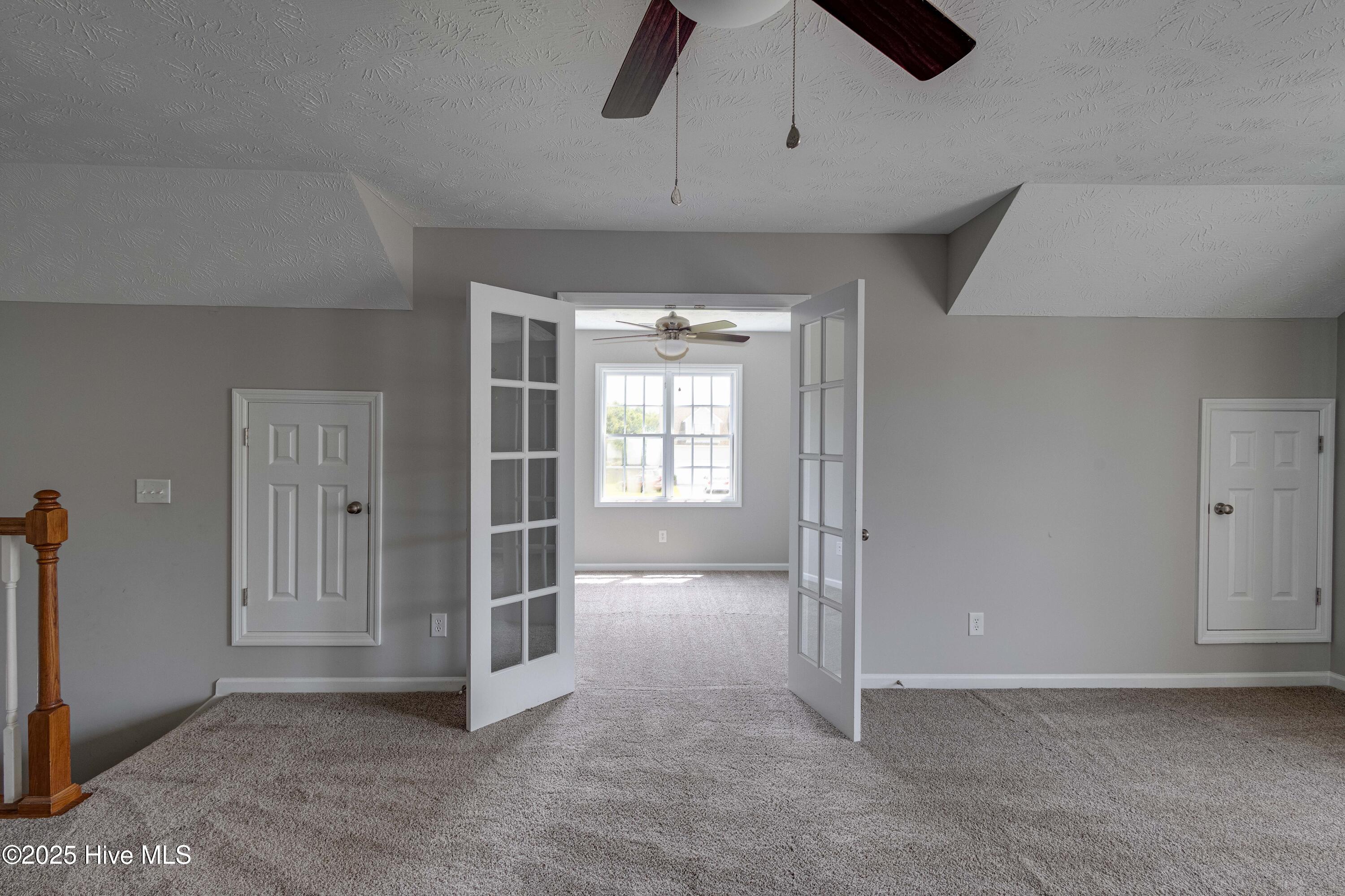 215 Rutherford Way Property Photo 25