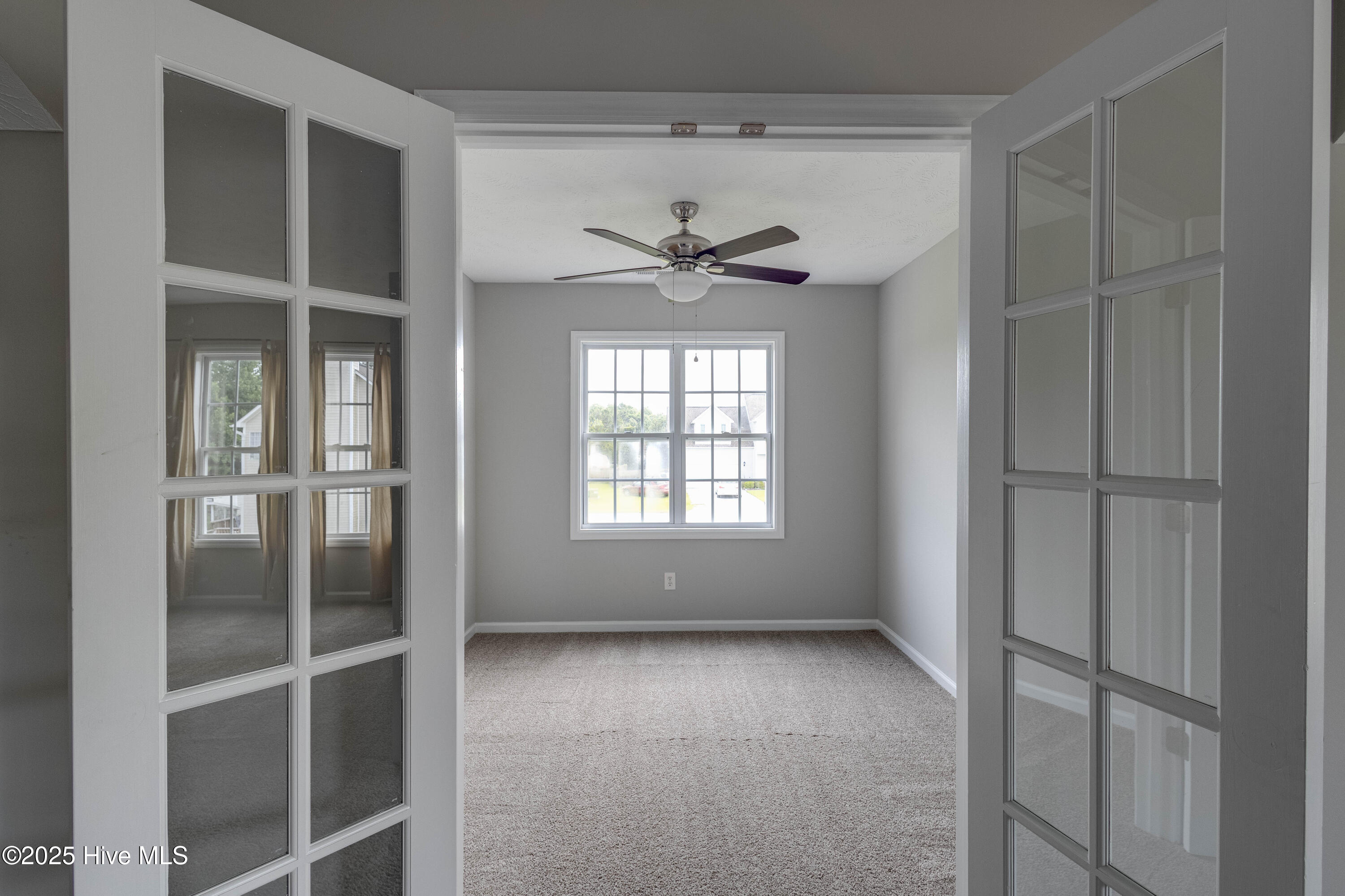215 Rutherford Way Property Photo 26