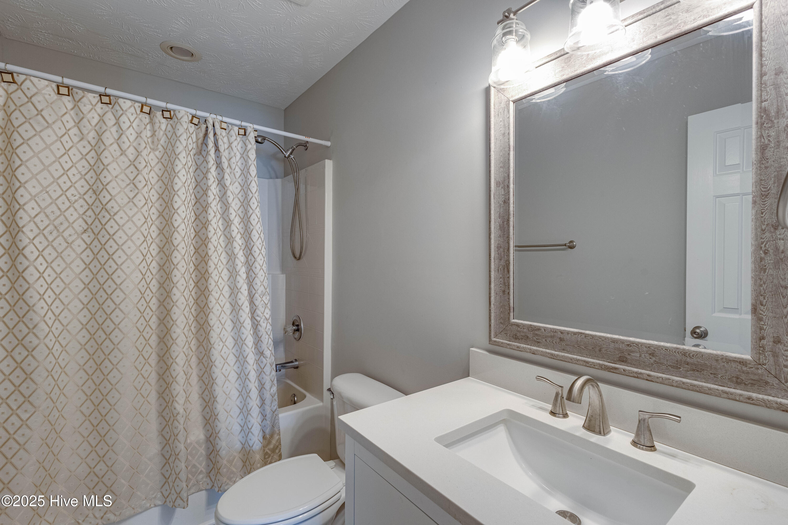 215 Rutherford Way Property Photo 31