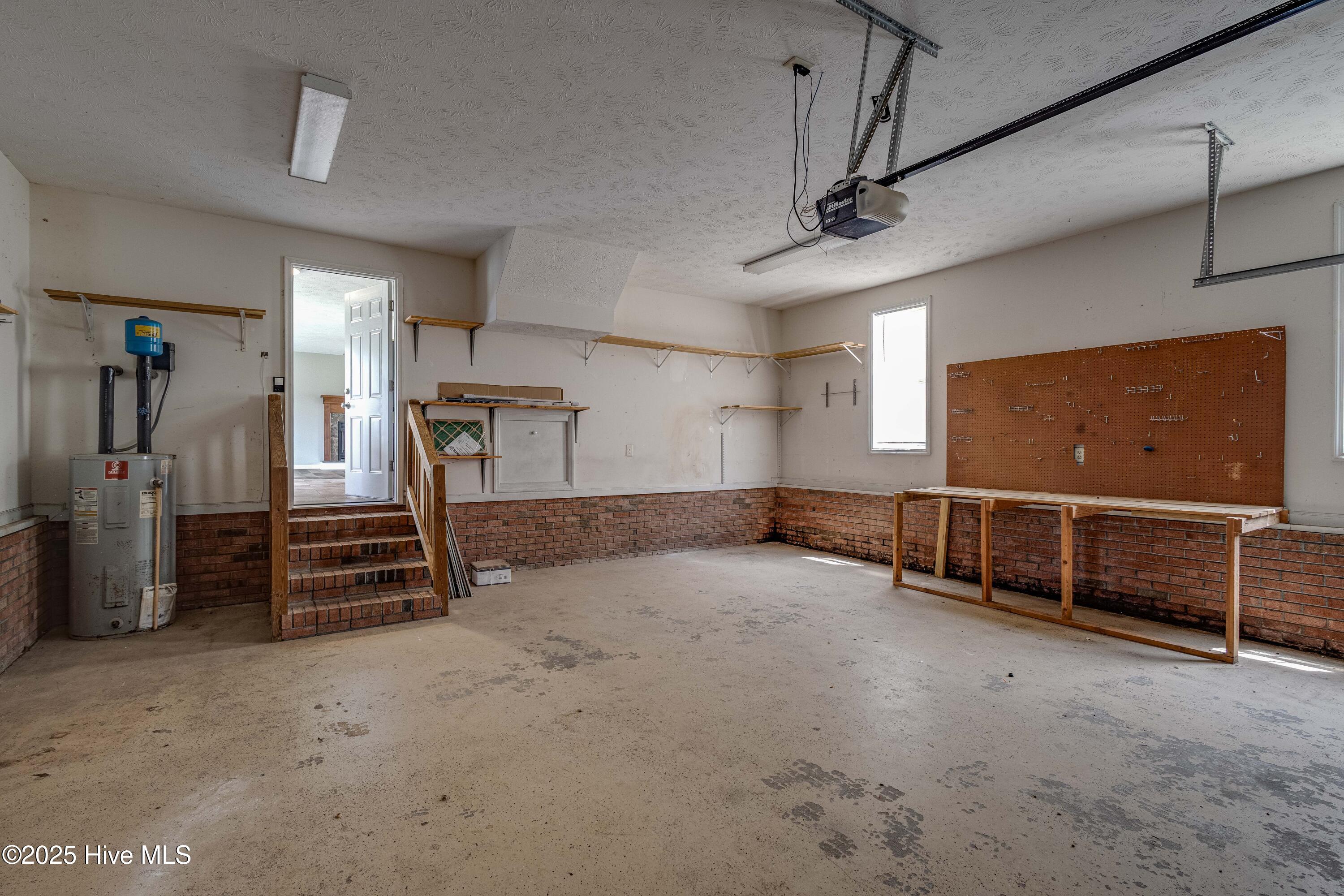 215 Rutherford Way Property Photo 34