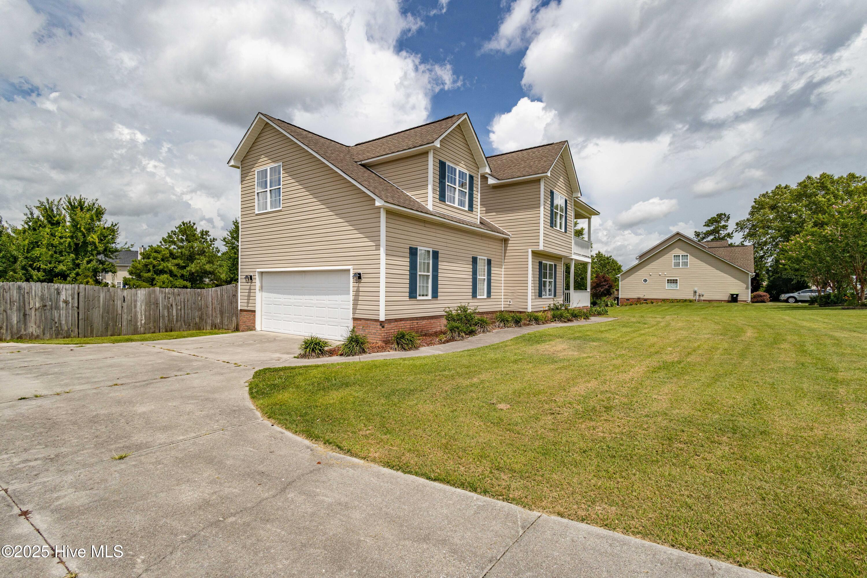 215 Rutherford Way Property Photo 36