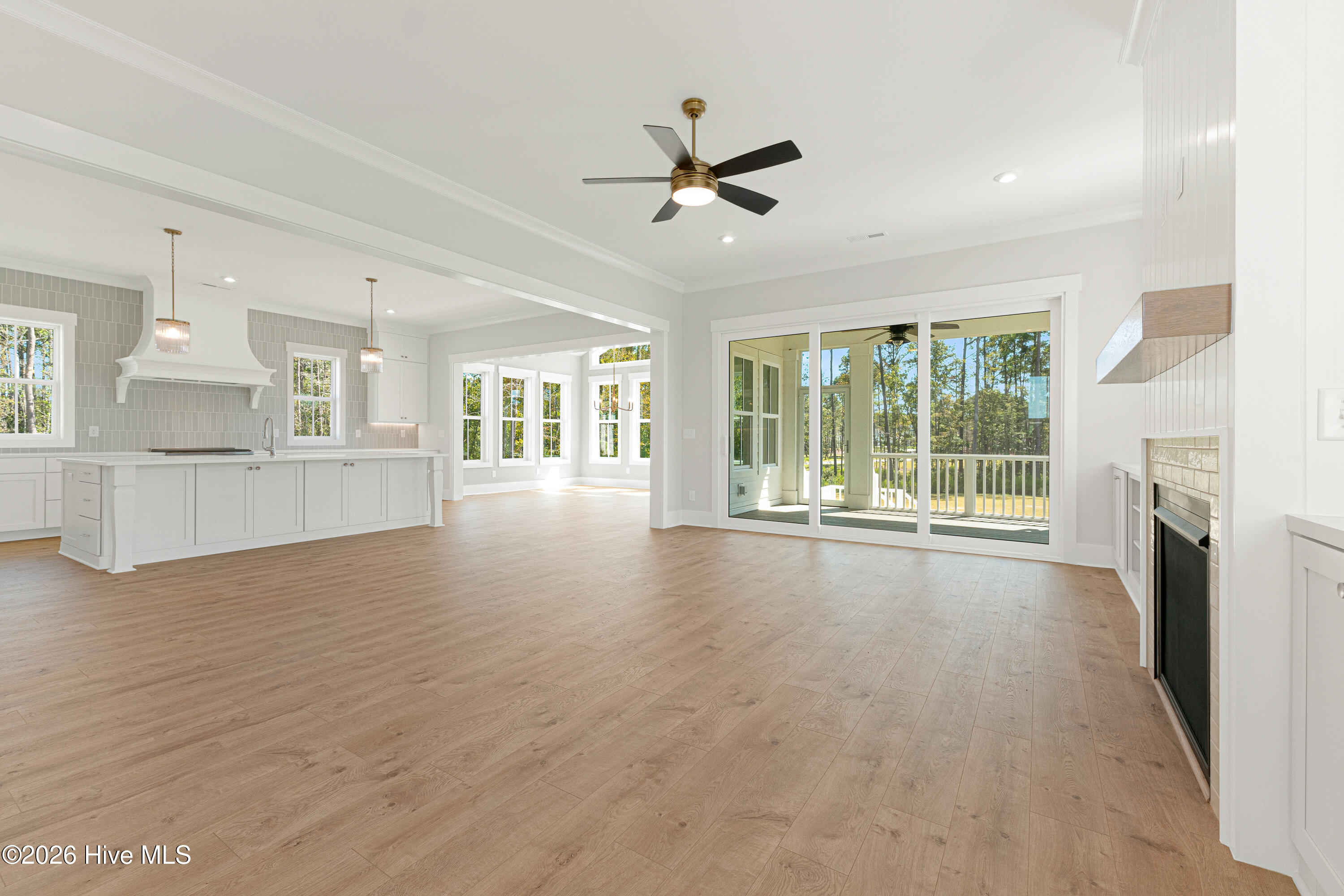 503 Swan Court Property Photo 8