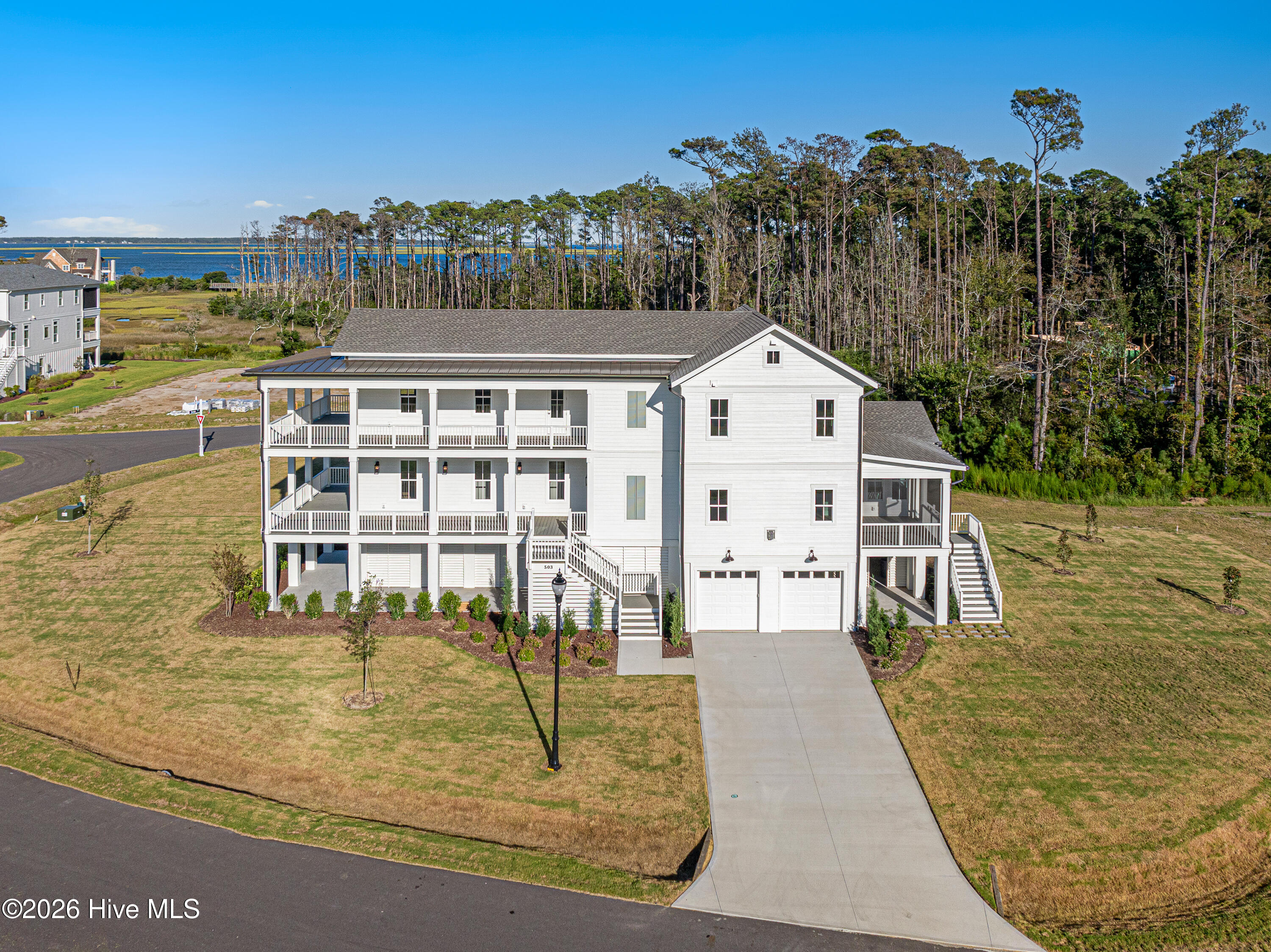 503 Swan Court Property Photo 13