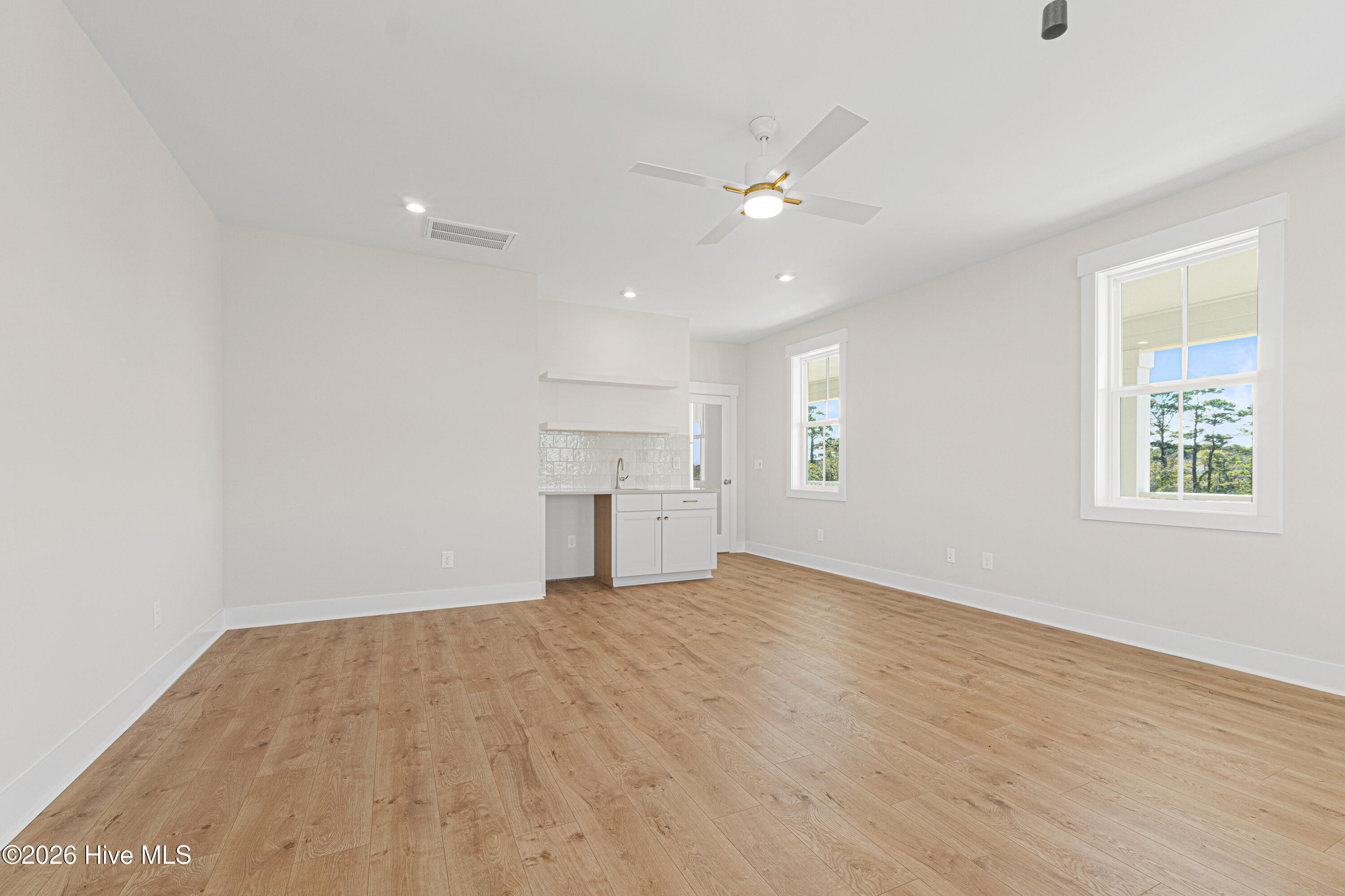 503 Swan Court Property Photo 25