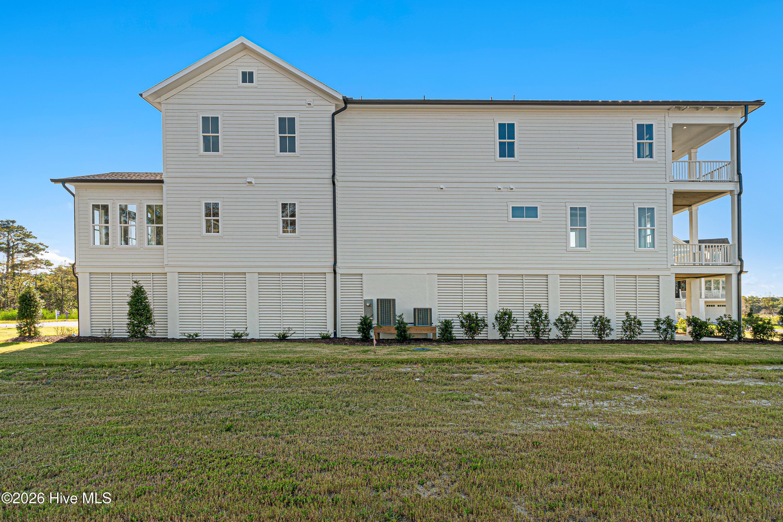 503 Swan Court Property Photo 45
