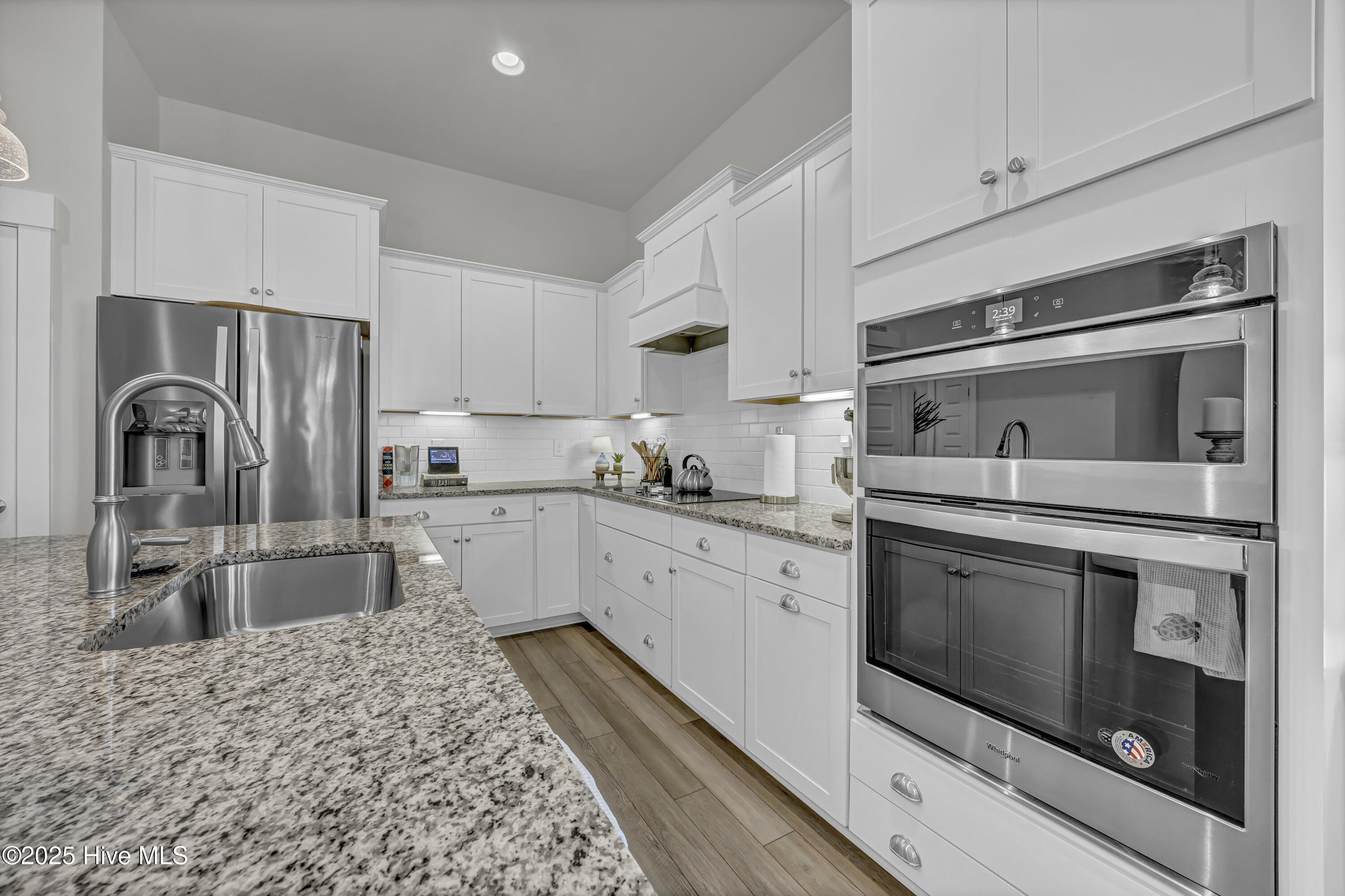 9150 Village Lake Drive Property Photo 22