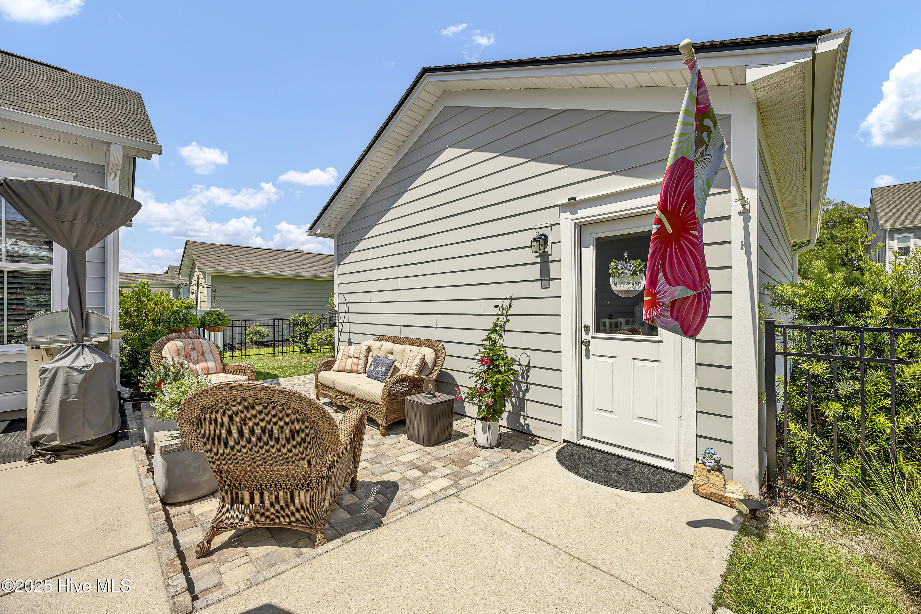 9150 Village Lake Drive Property Photo 44