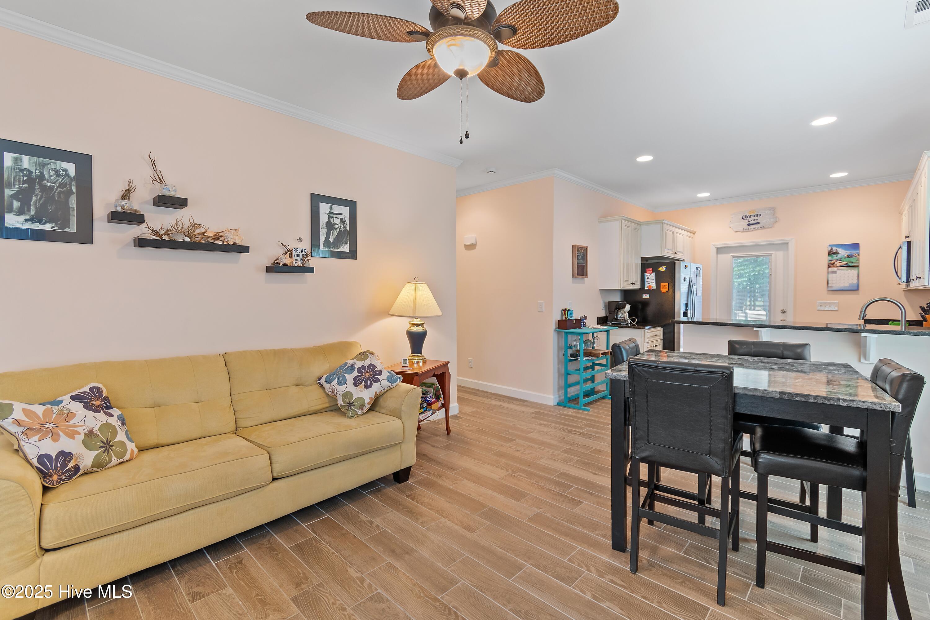 221 Ne 64th Street Property Photo 5
