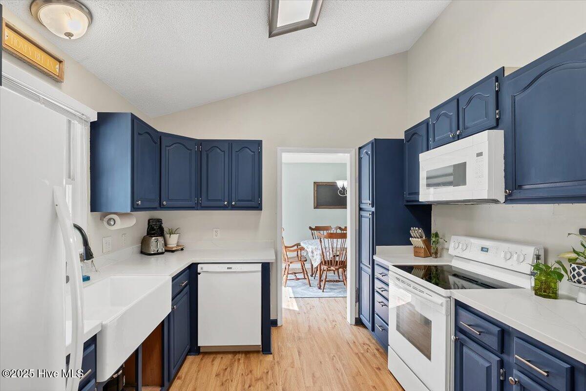 101 Pinesage Drive Property Photo 10