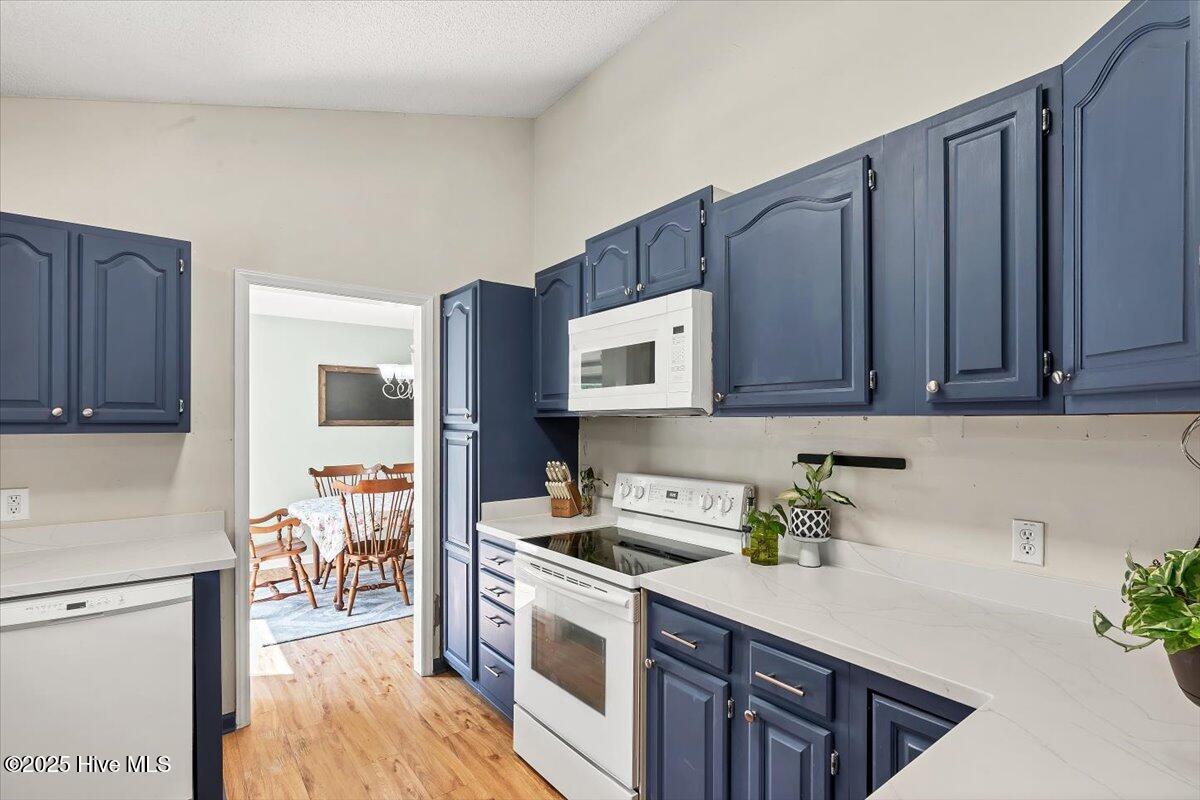 101 Pinesage Drive Property Photo 11