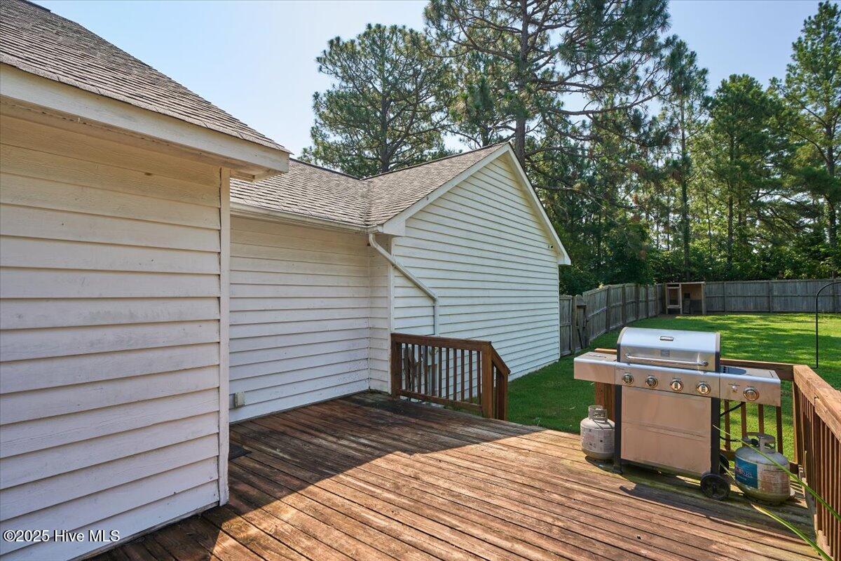 101 Pinesage Drive Property Photo 38