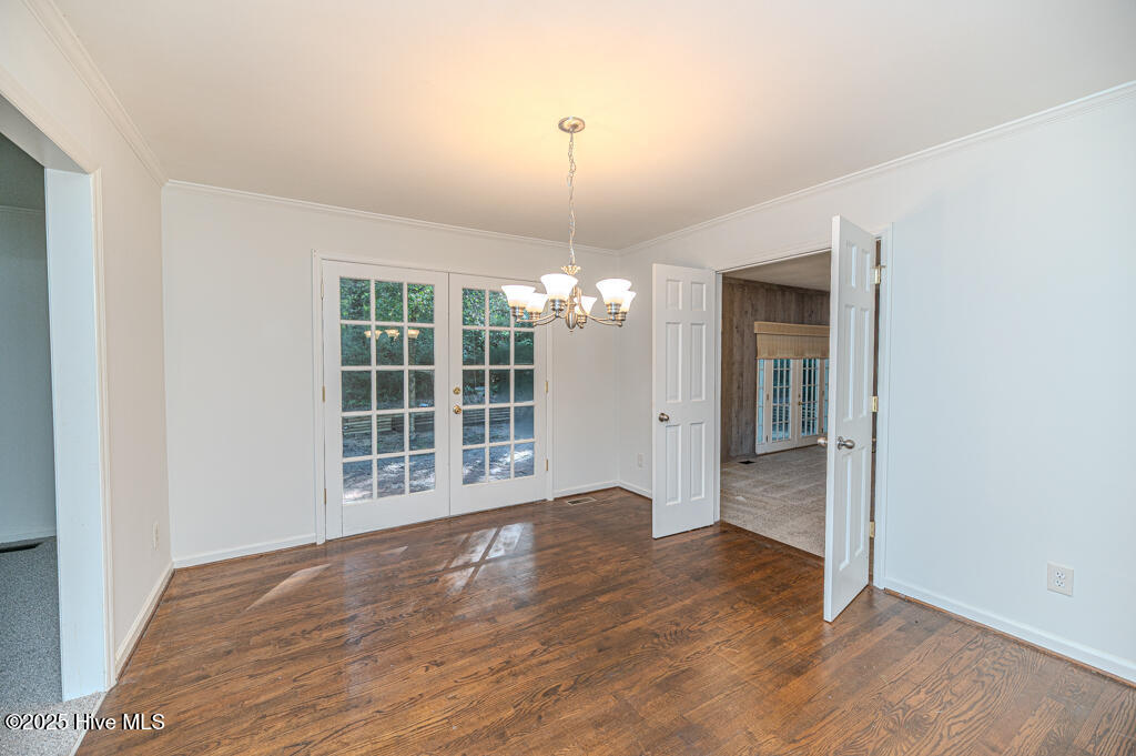 828 Chatham Road Property Photo 6