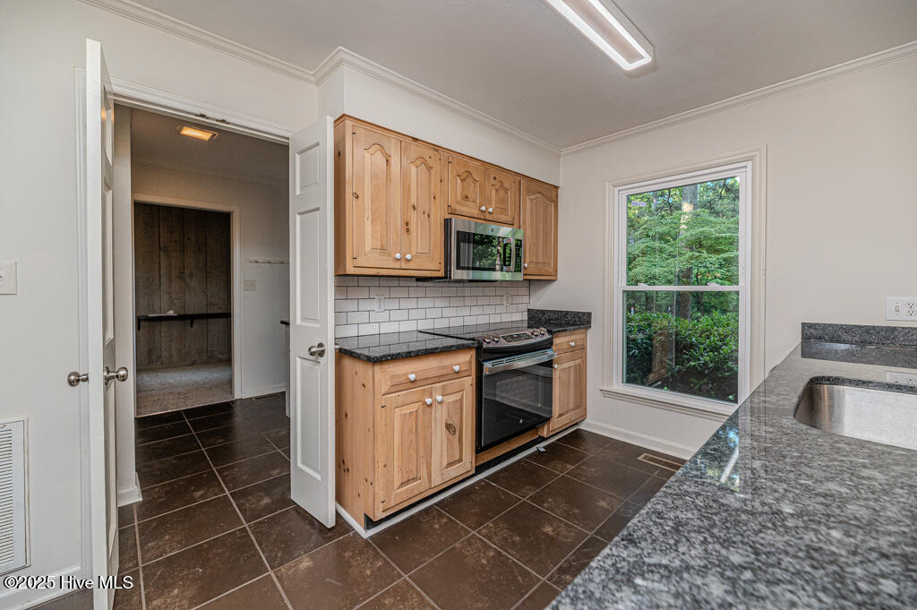 828 Chatham Road Property Photo 19