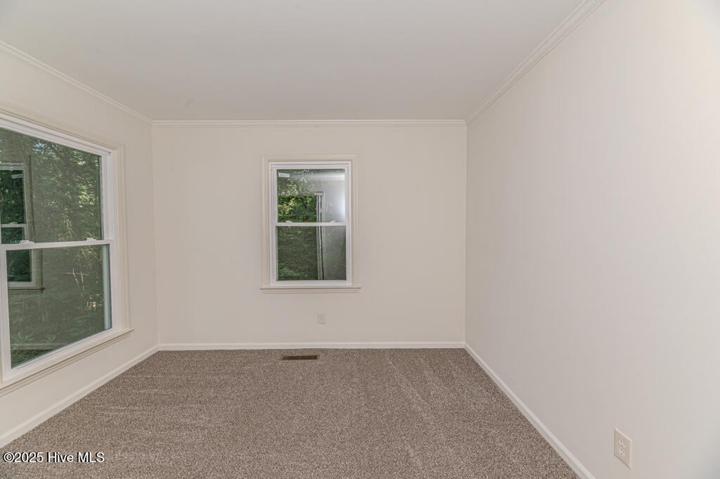 828 Chatham Road Property Photo 28