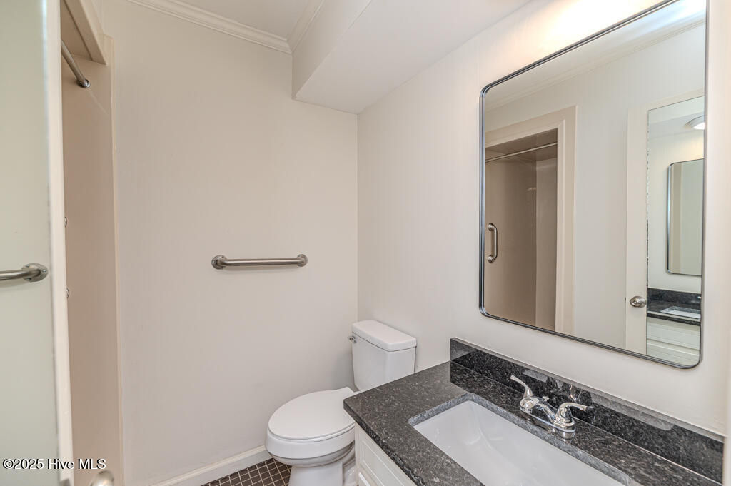 828 Chatham Road Property Photo 29