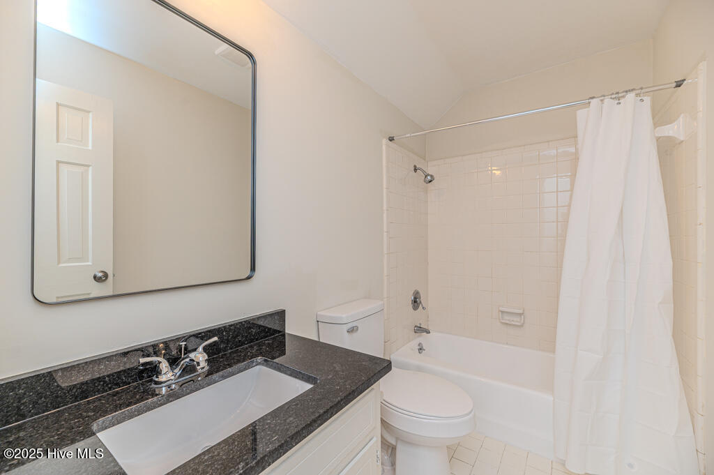 828 Chatham Road Property Photo 38