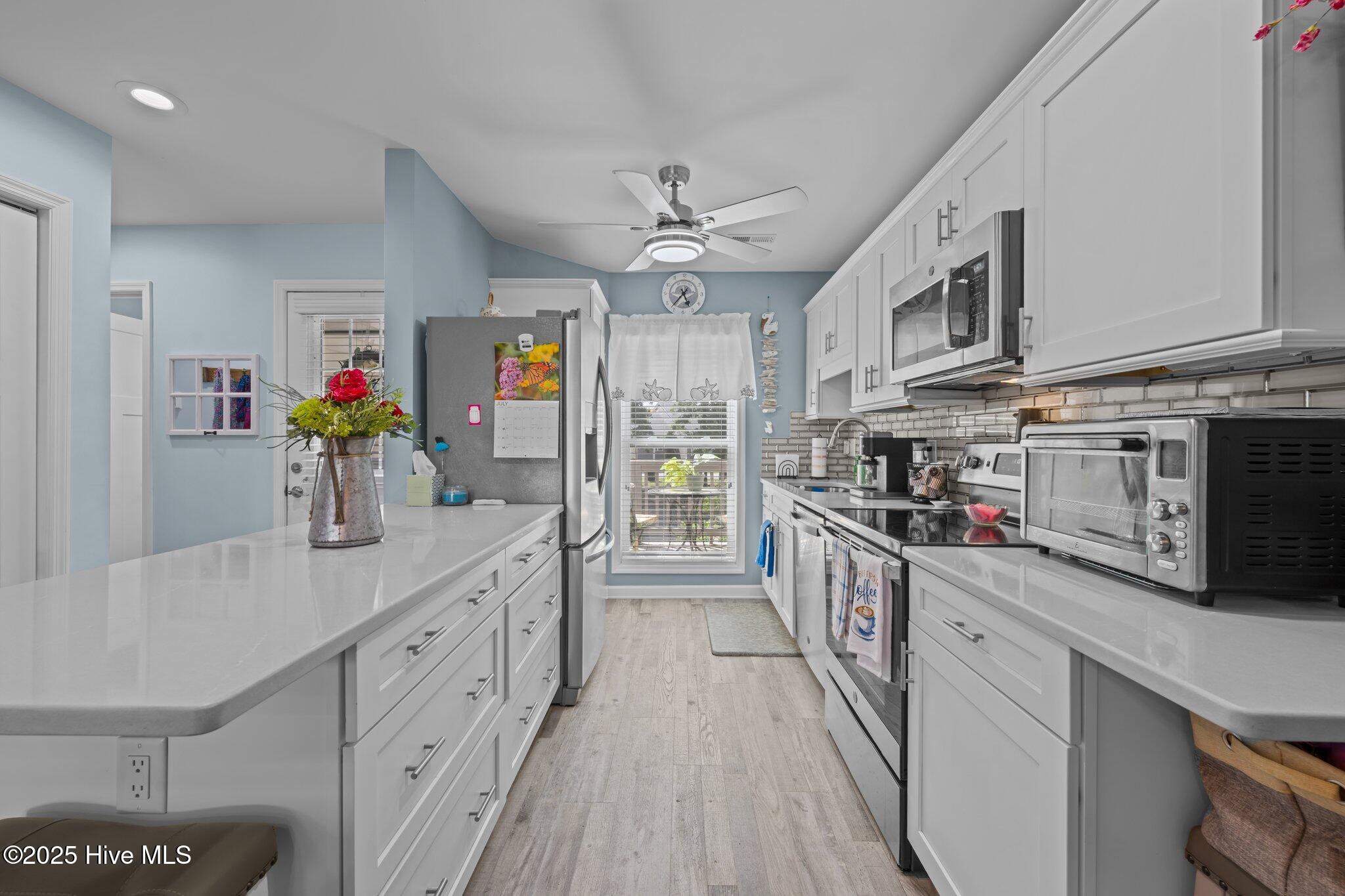 7172 Windward Drive Property Photo 8