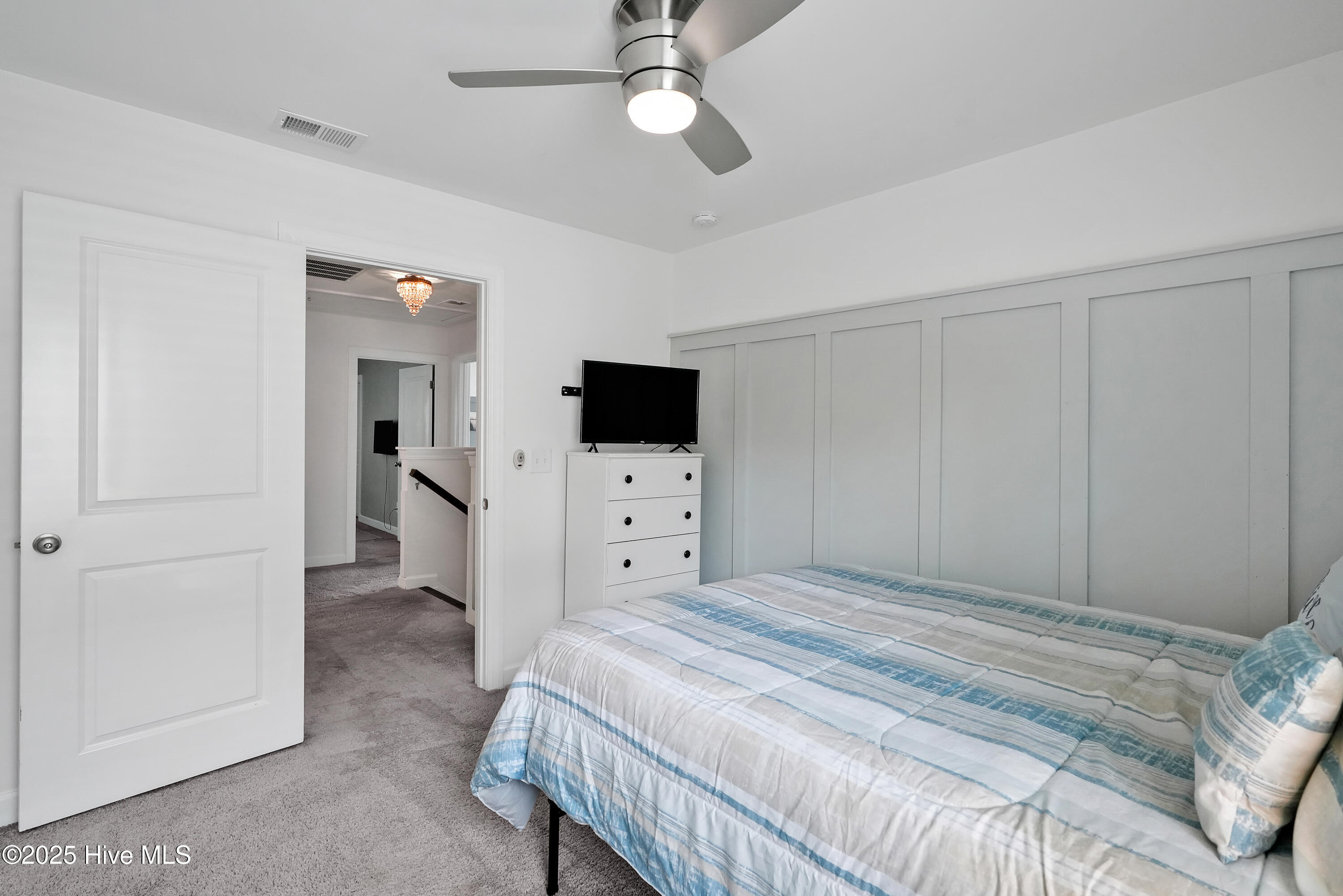 112 Collins Way Property Photo 32