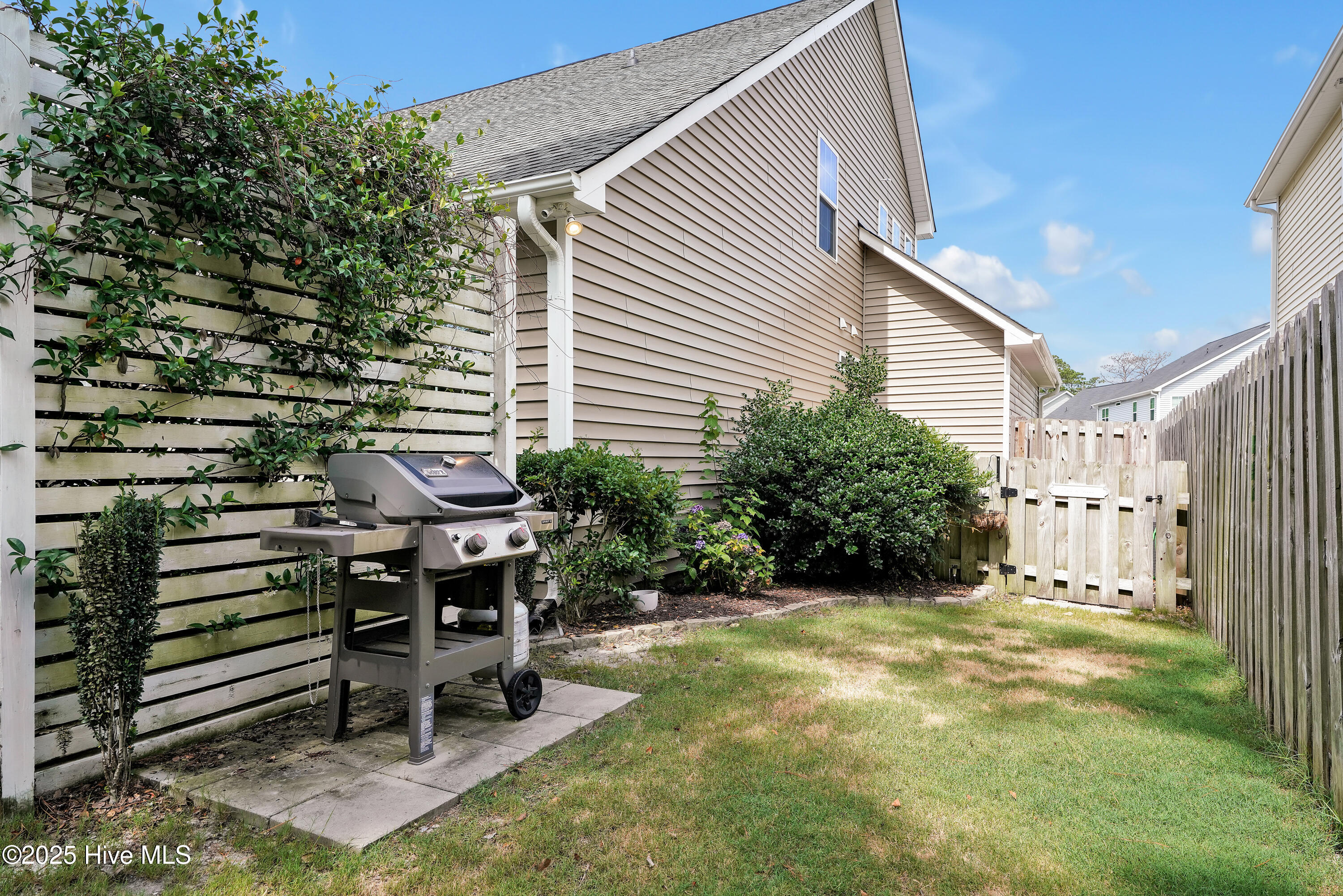 112 Collins Way Property Photo 41