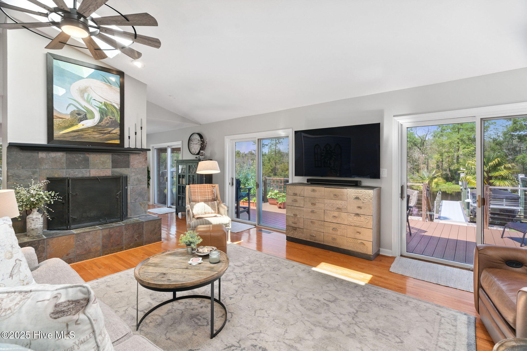 208 Outrigger Road Property Photo 10